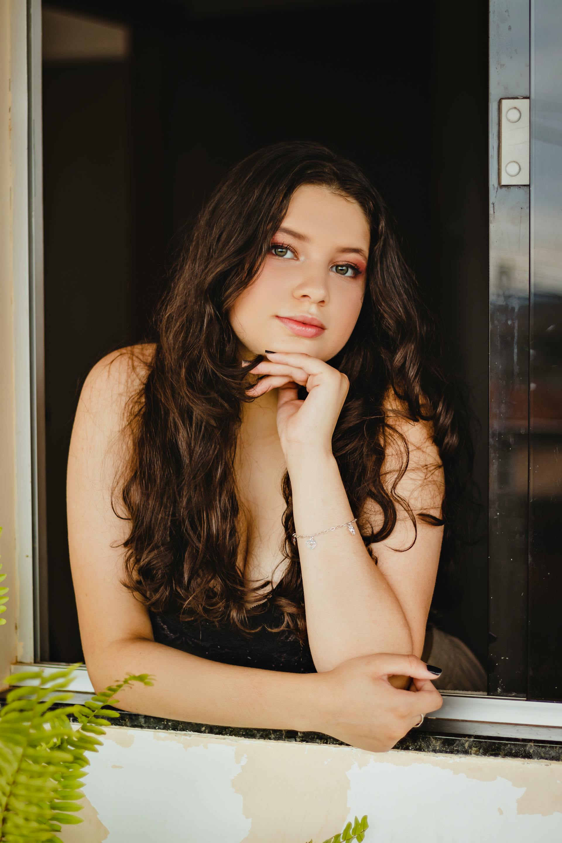 Une adolescente réfléchie | Source : Pexels