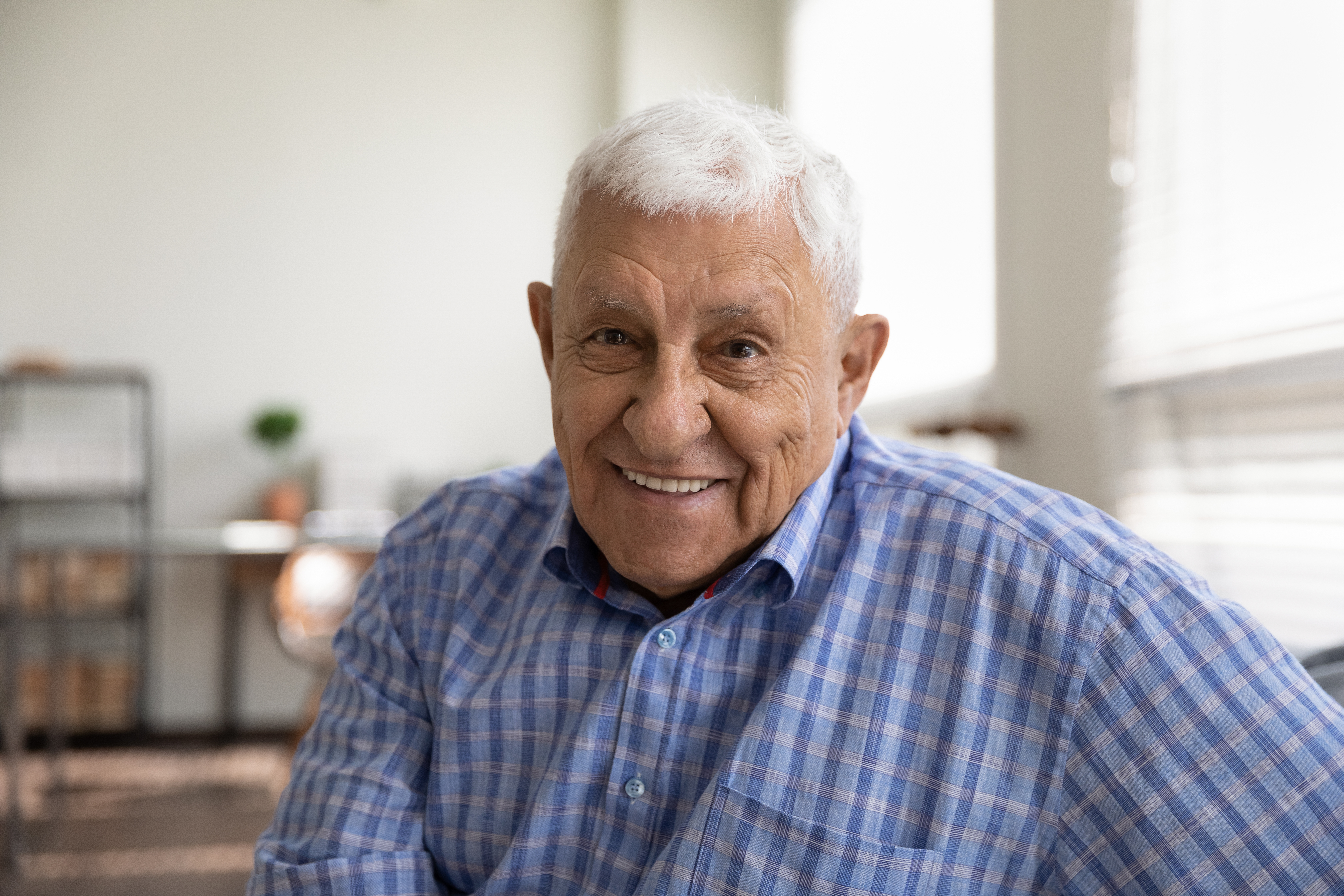 Abuelo feliz | Fuente: Shutterstock.com