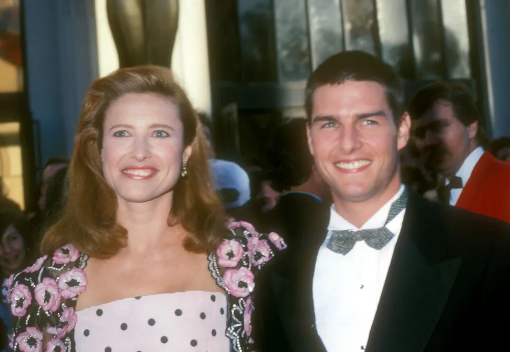Tom Cruise et Mimi Rodger lors de la cérémonie annuelle des Oscars en 1989. | Source : Getty Images