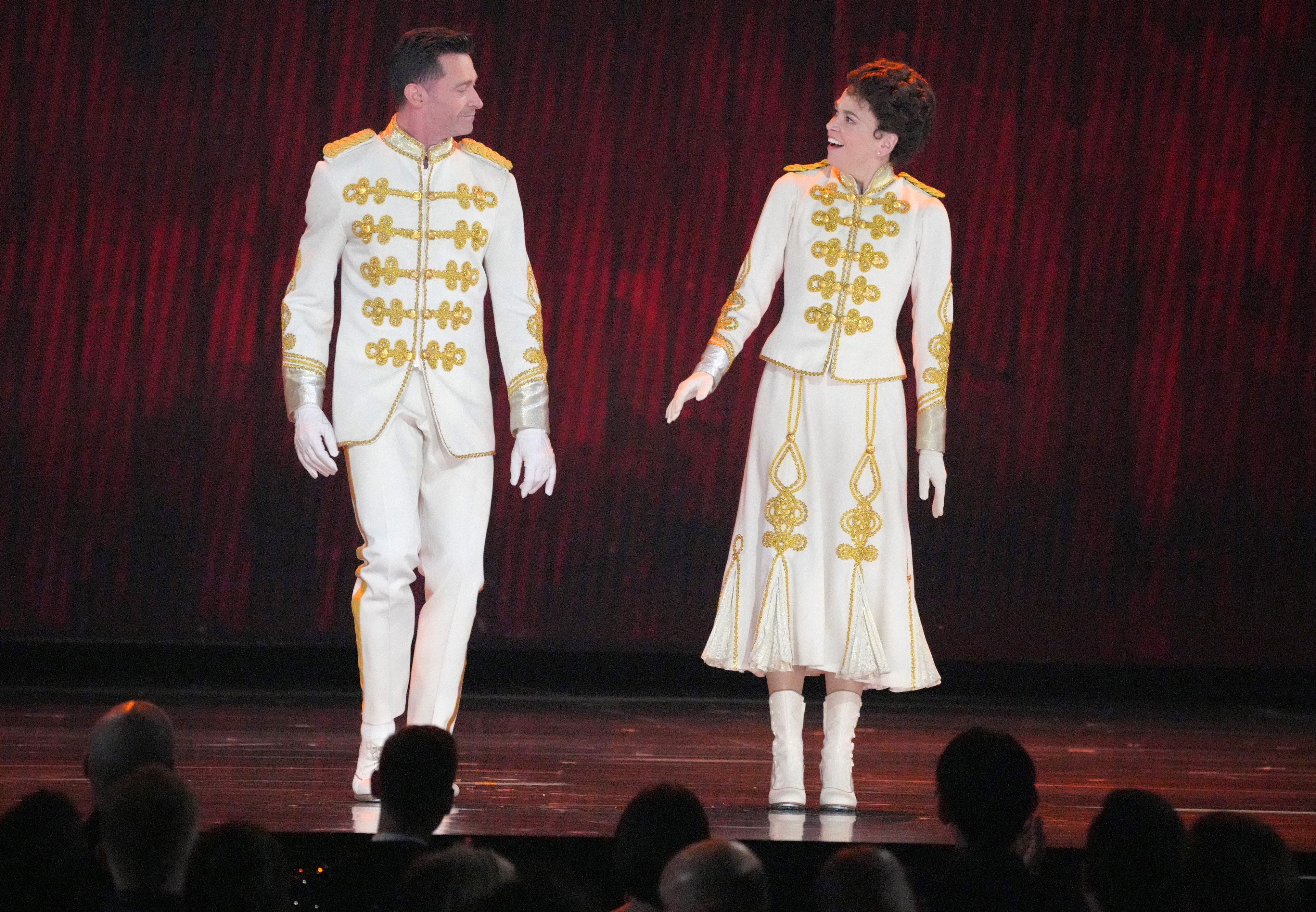 Hugh Jackman et Sutton Foster interprètent un numéro de "The Music Man" sur scène lors de la 75e cérémonie annuelle des Tony Awards au Radio City Music Hall à New York, le 12 juin 2022 | Source : Getty Images