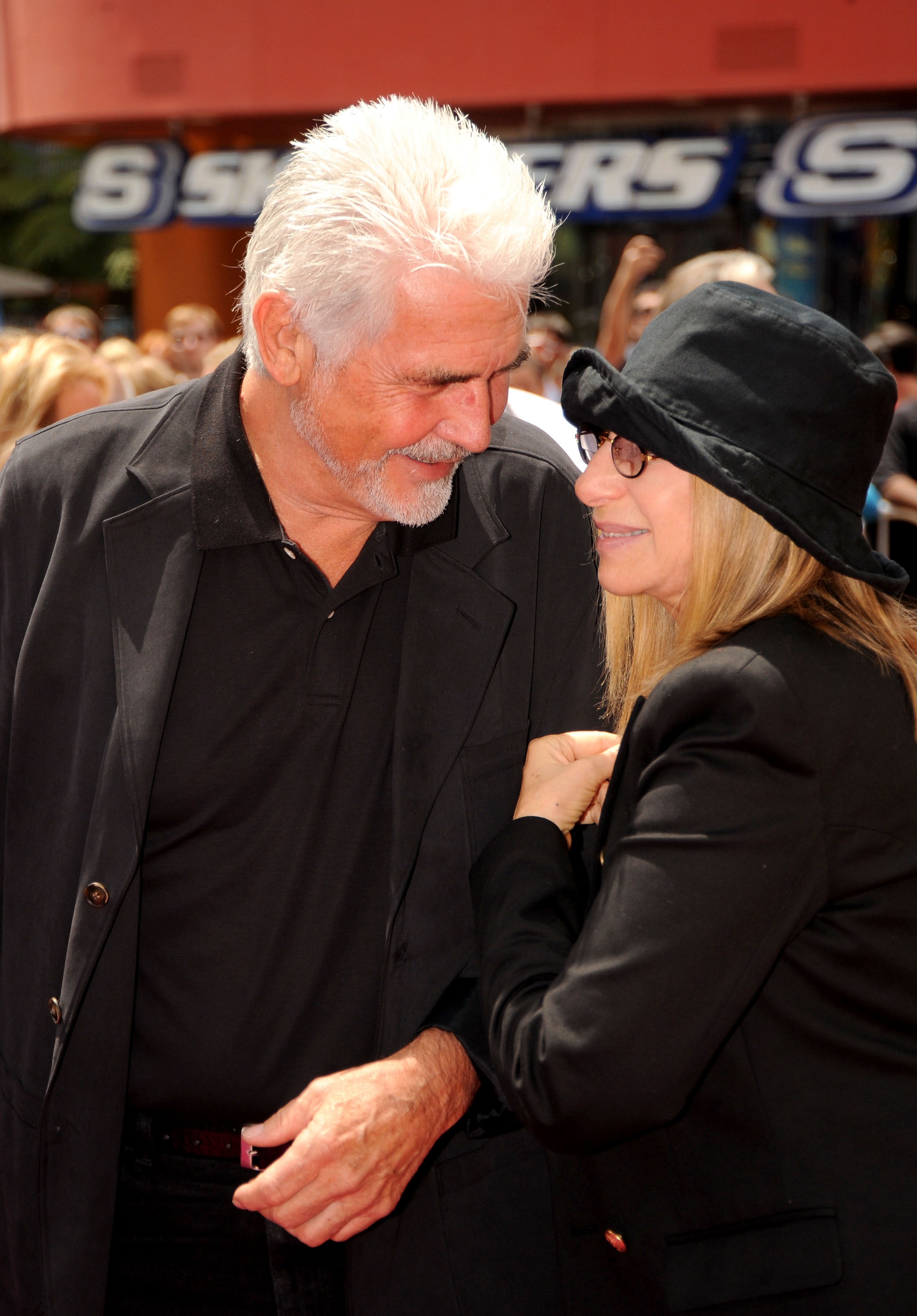 James Brolin et Barbra Streisand le 10 juillet 2010 à Universal City, Californie | Source : Getty Images