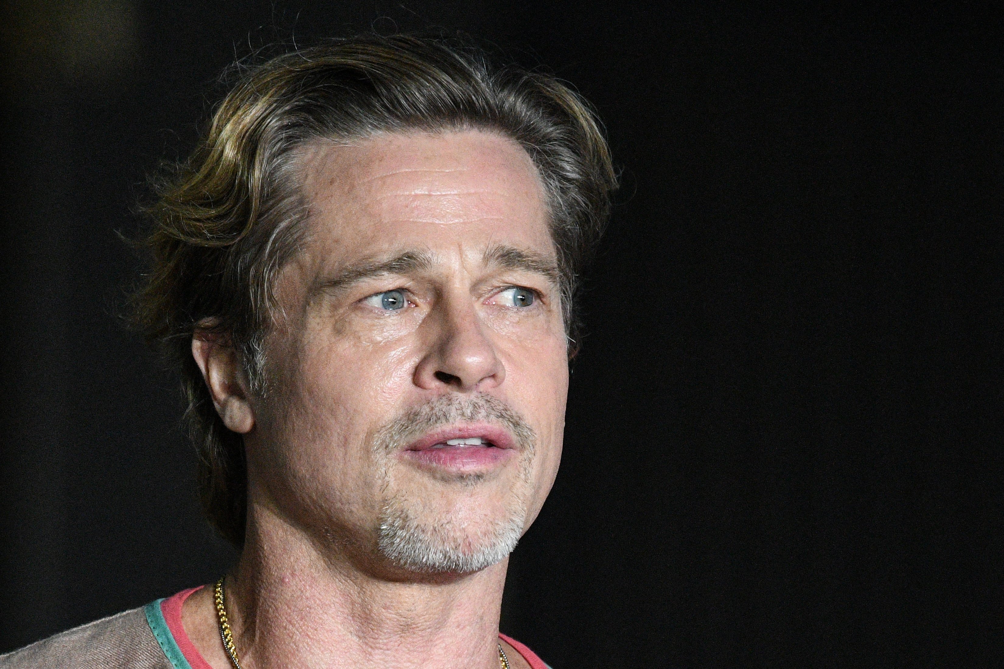 L'acteur américain Brad Pitt prend la parole lors d'un événement promotionnel au temple Koyasan Tokyo Betsuin pour son film "Bullet Train" à Tokyo, le 22 août 2022. | Source : Getty Images