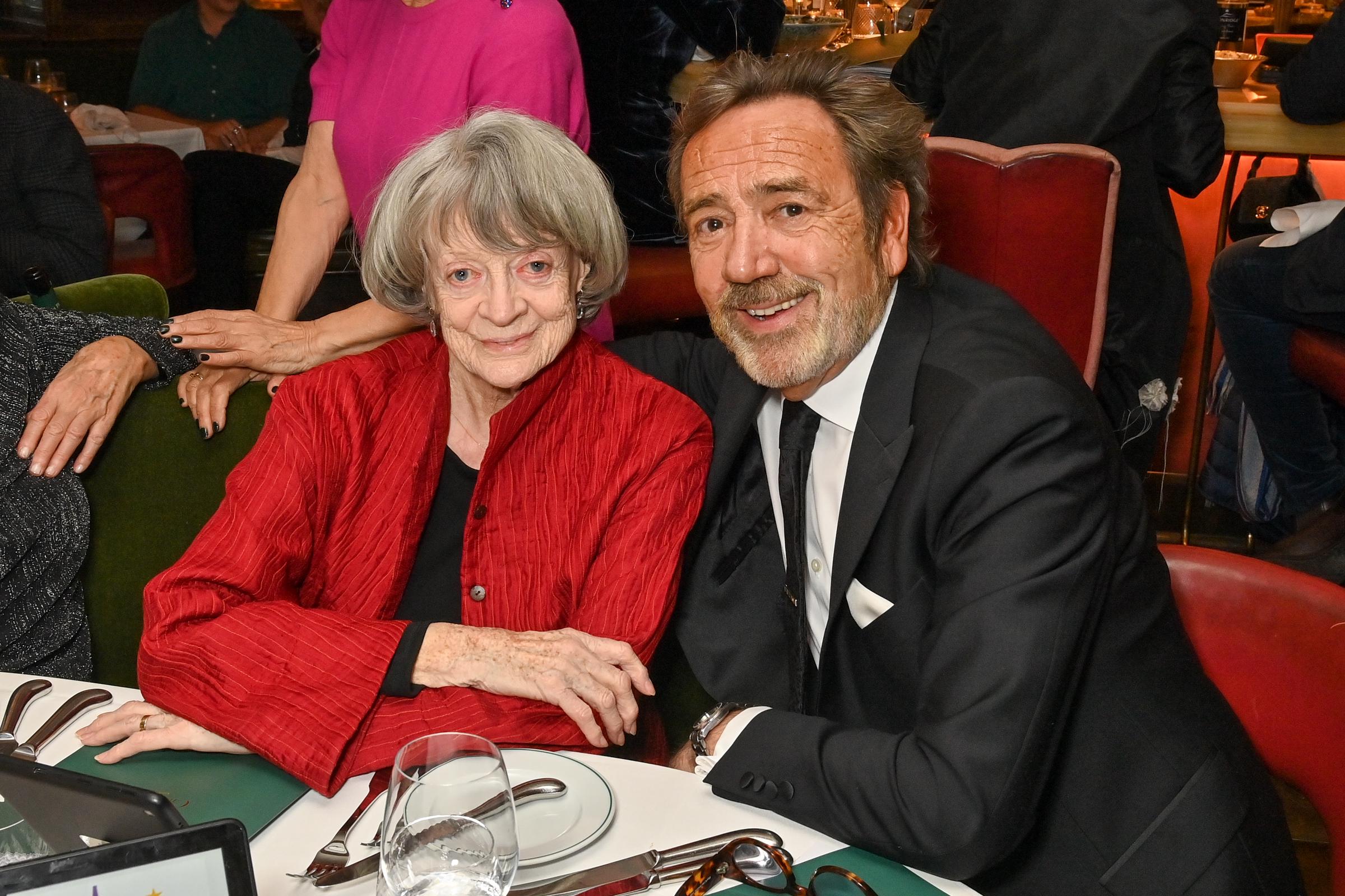 Robert Lindsay et Maggie Smith assistent à l'événement "One Night Only" le 4 décembre 2022, à Londres, en Angleterre. | Source : Getty Images