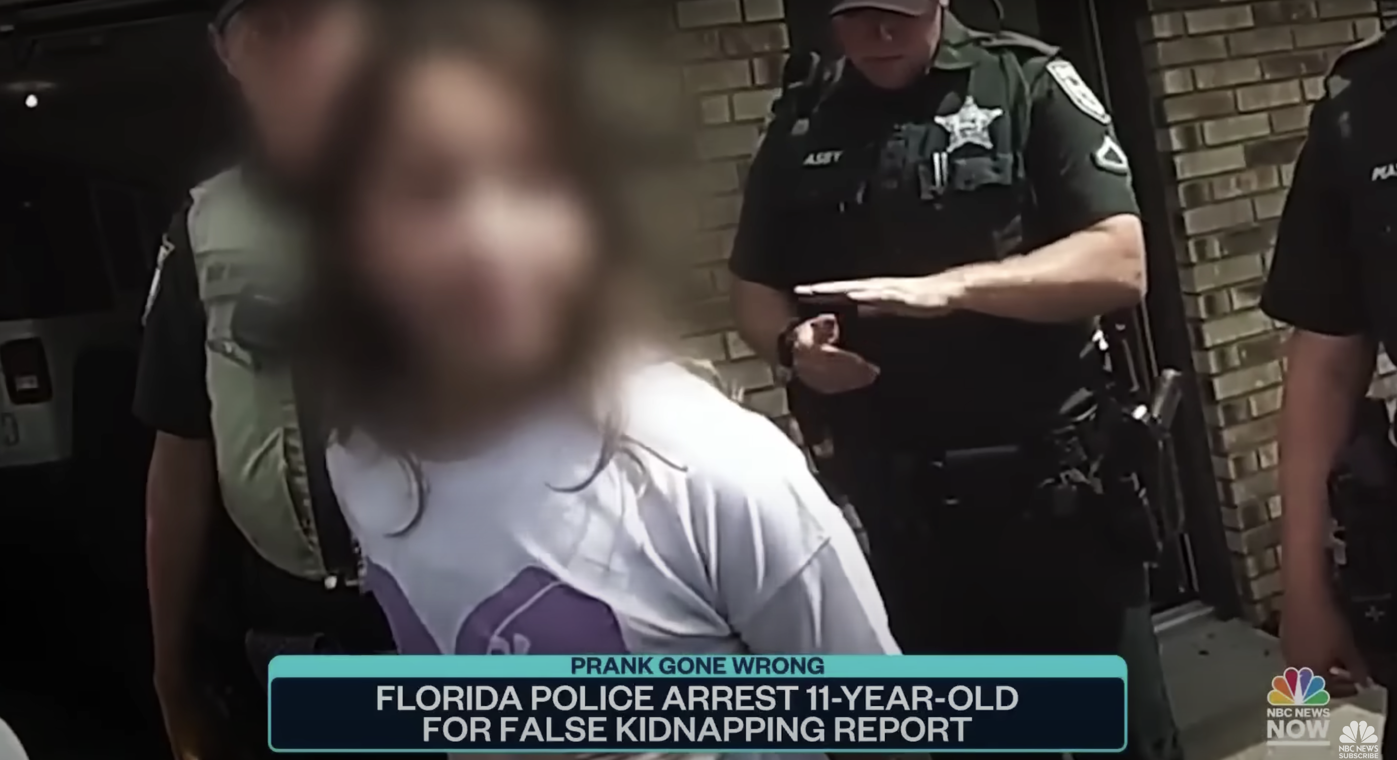 Un gros plan de la fillette de 11 ans de Floride qui a été menottée devant sa maison | Source : youtube.com/NBC News