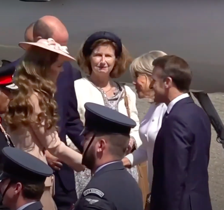 La princesse de Galles qui serre la main de Brigitte Macron tandis que la première dame française échange quelques mots avec elle. | Source : YouTube/CNBC-TV18