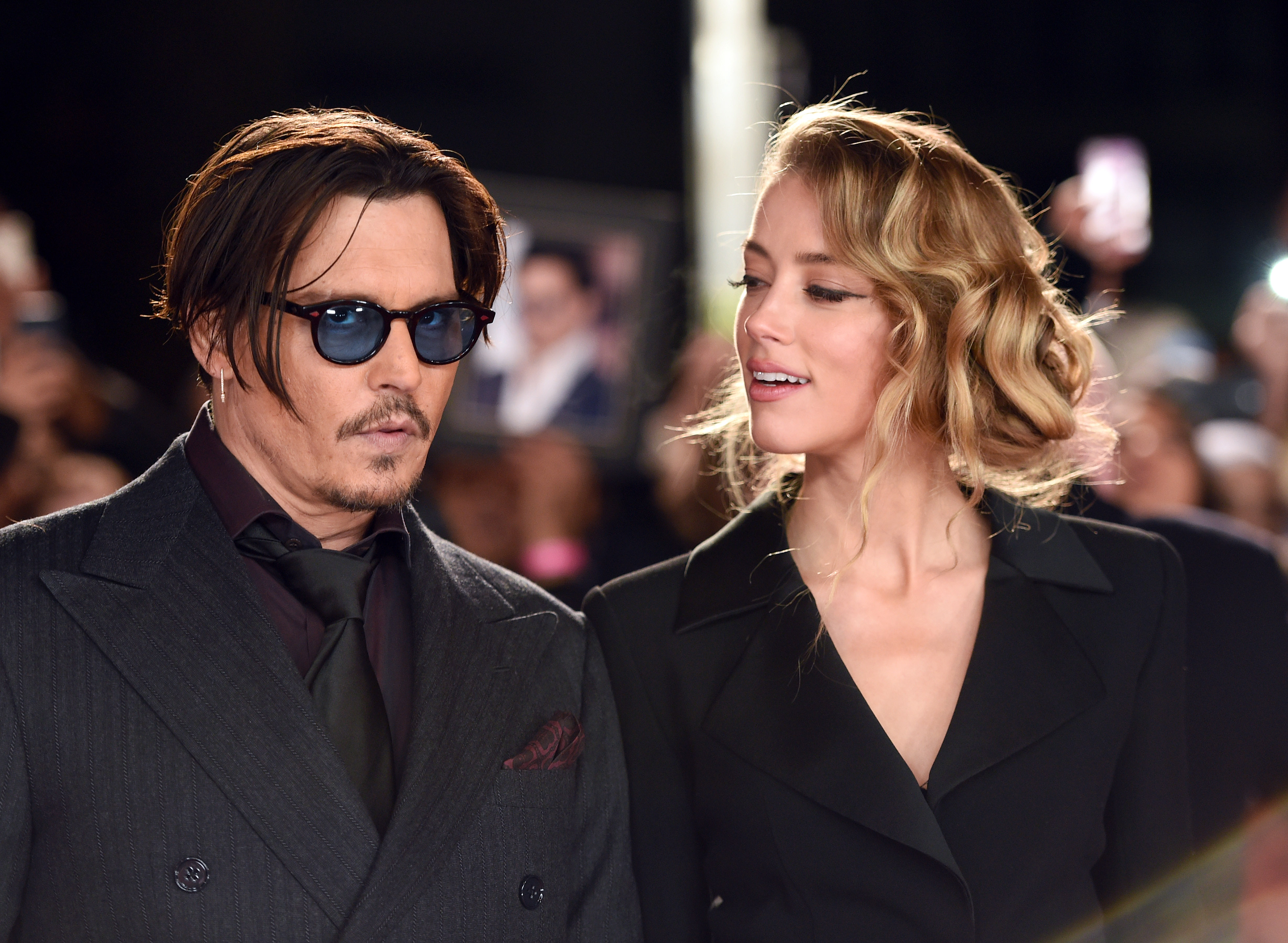 Johnny Depp et Amber Heard à Londres en 2015 | Source : Getty Images