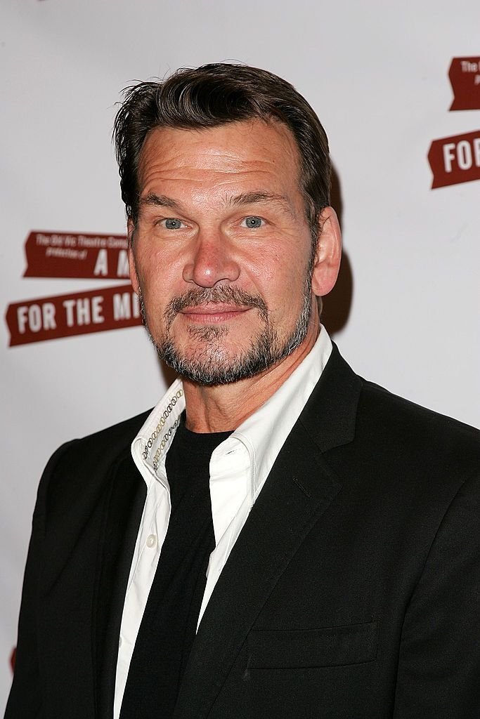 Patrick Swayze arrive à l'after party pour la soirée d'ouverture de "A Moon For The Misbegotten". | Photo : Getty Images