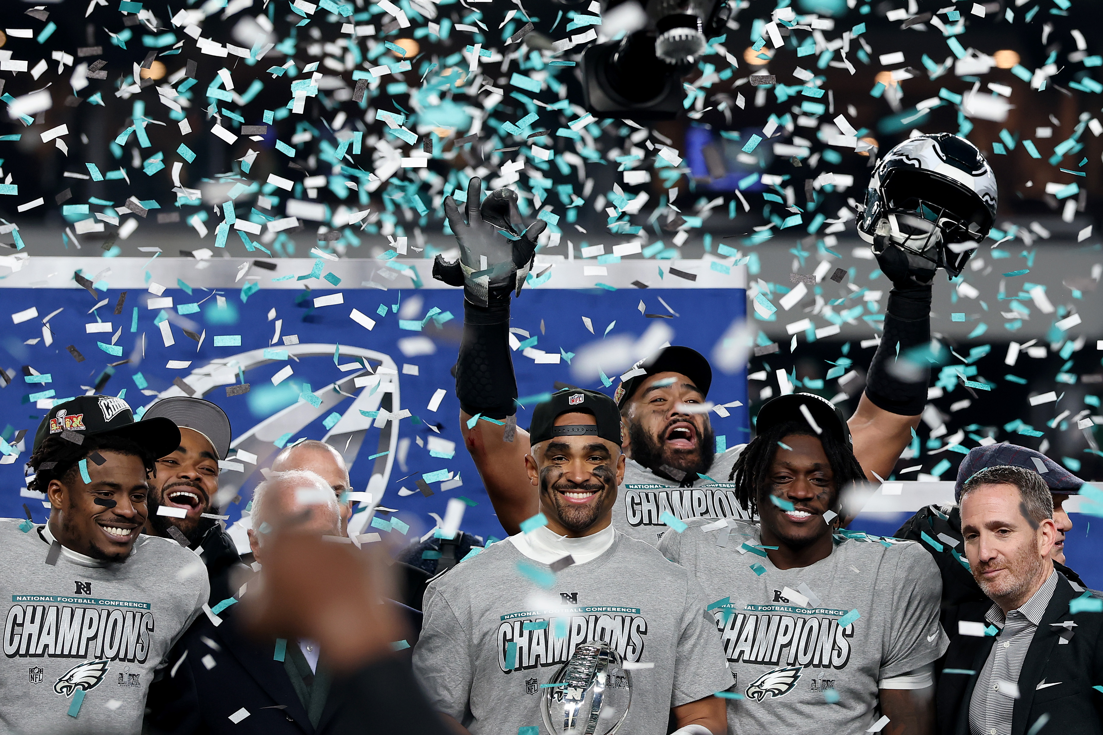 Les Philadelphia Eagles célébrant leur victoire après avoir remporté le match de championnat NFC à Philadelphie, en Pennsylvanie, le 26 janvier 2025. | Source : Getty Images