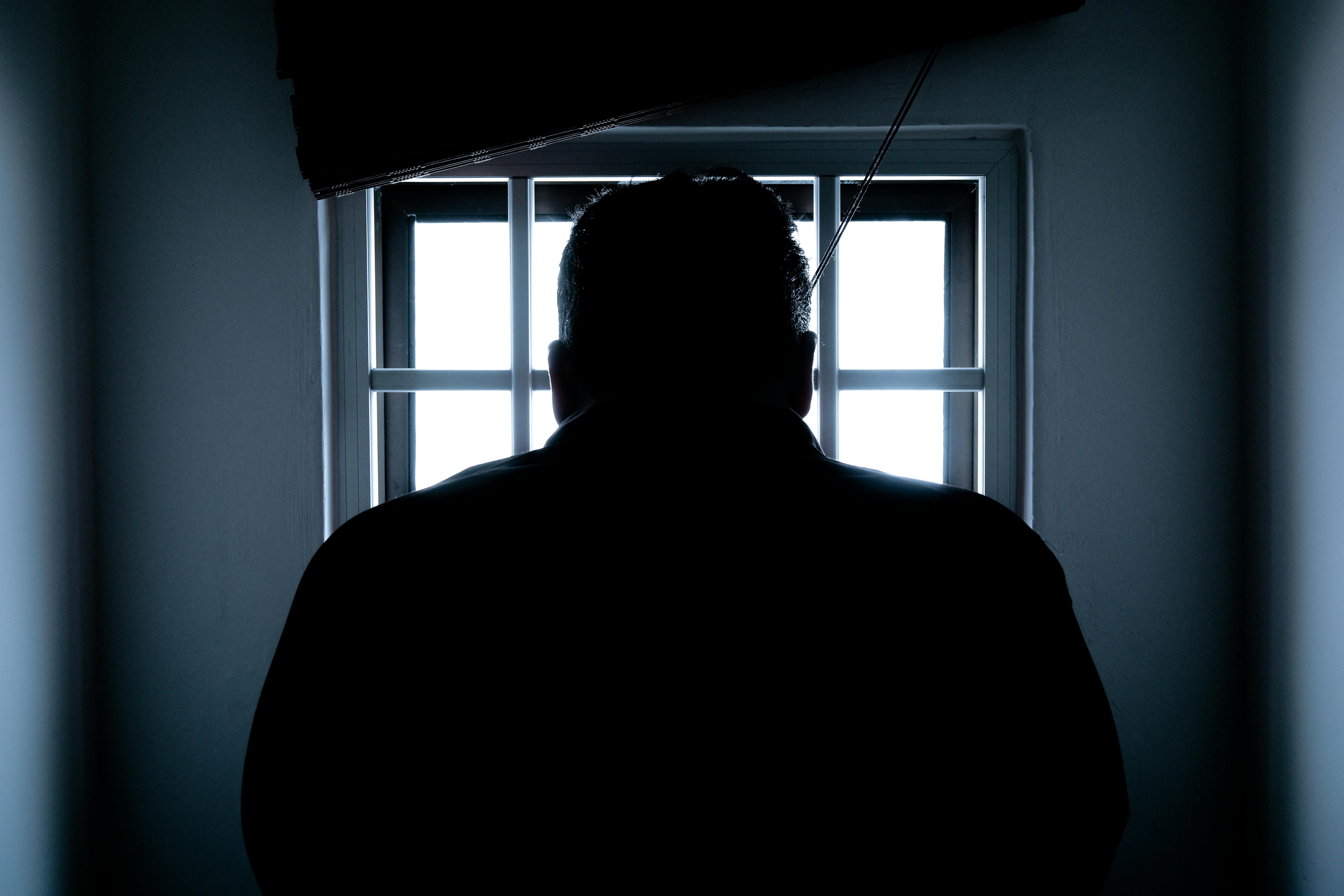 Un homme en prison | Source : Pexels