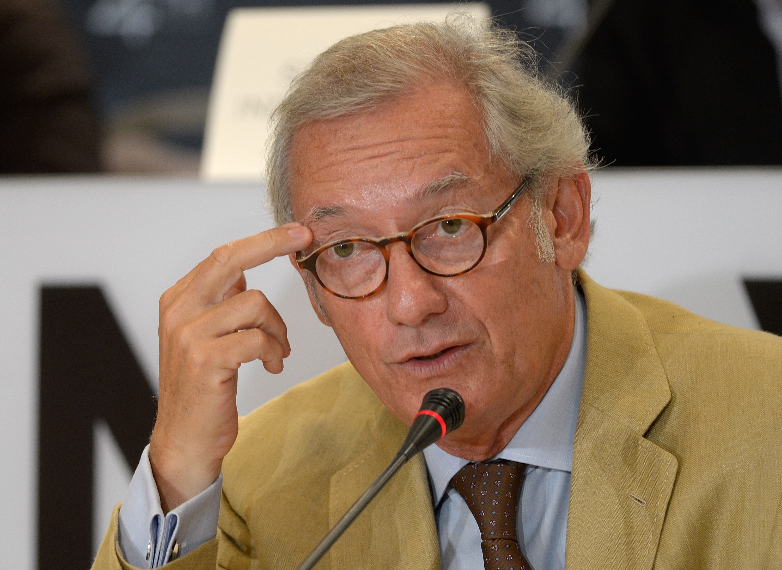 Isak Andic, PDG de Mango, assiste à la conférence de presse des 4e Mango Fashion Awards 2012, qui s'est tenue à l'hôtel Majestic le 30 mai 2012 à Barcelone, en Espagne I Source : Getty Images
