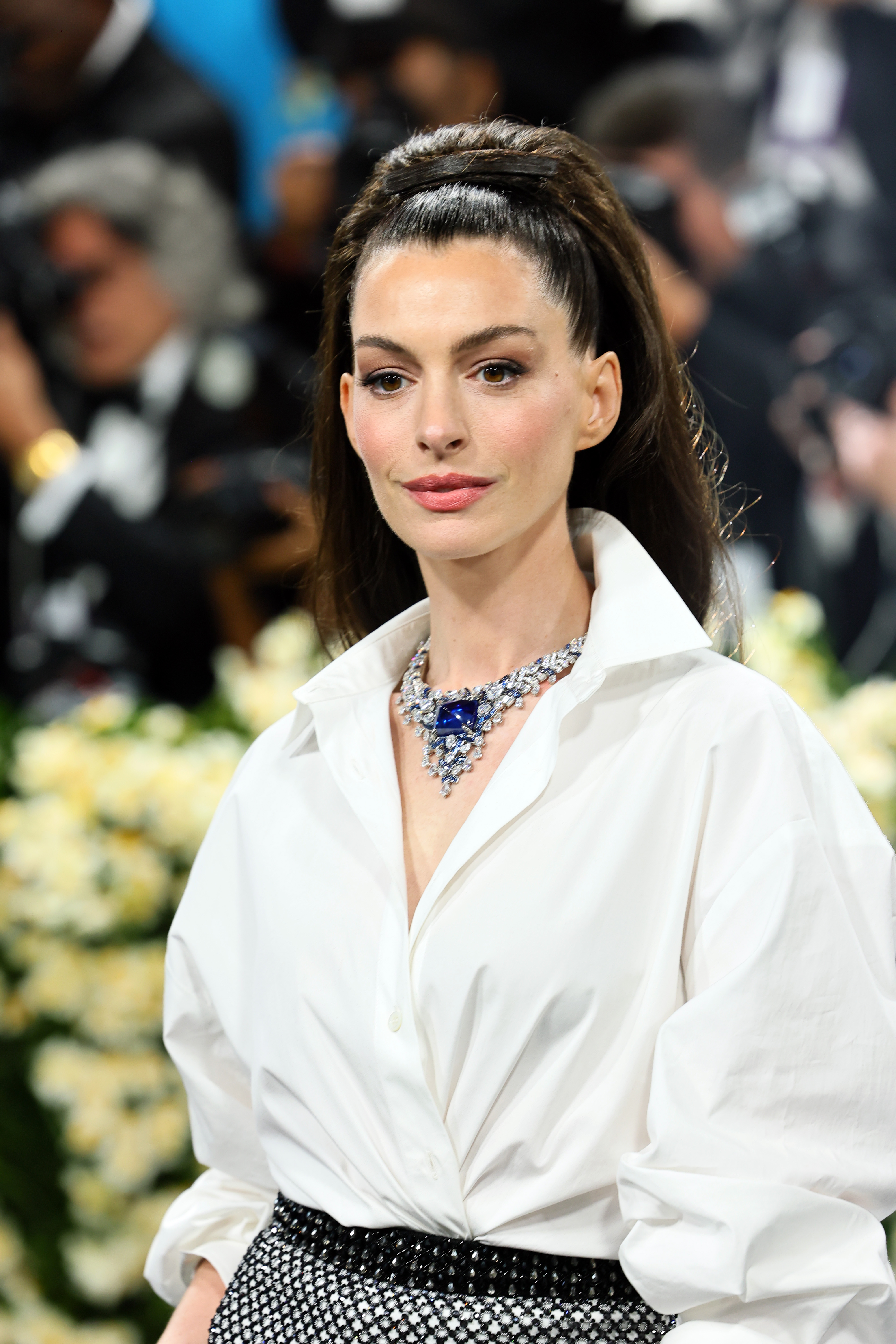 Anne Hathaway lors du Gala du Met 2025 célébrant le thème "Superfine : Tailoring Black Style" au Metropolitan Museum of Art le 5 mai 2025 à New York, New York | Source : Getty Images