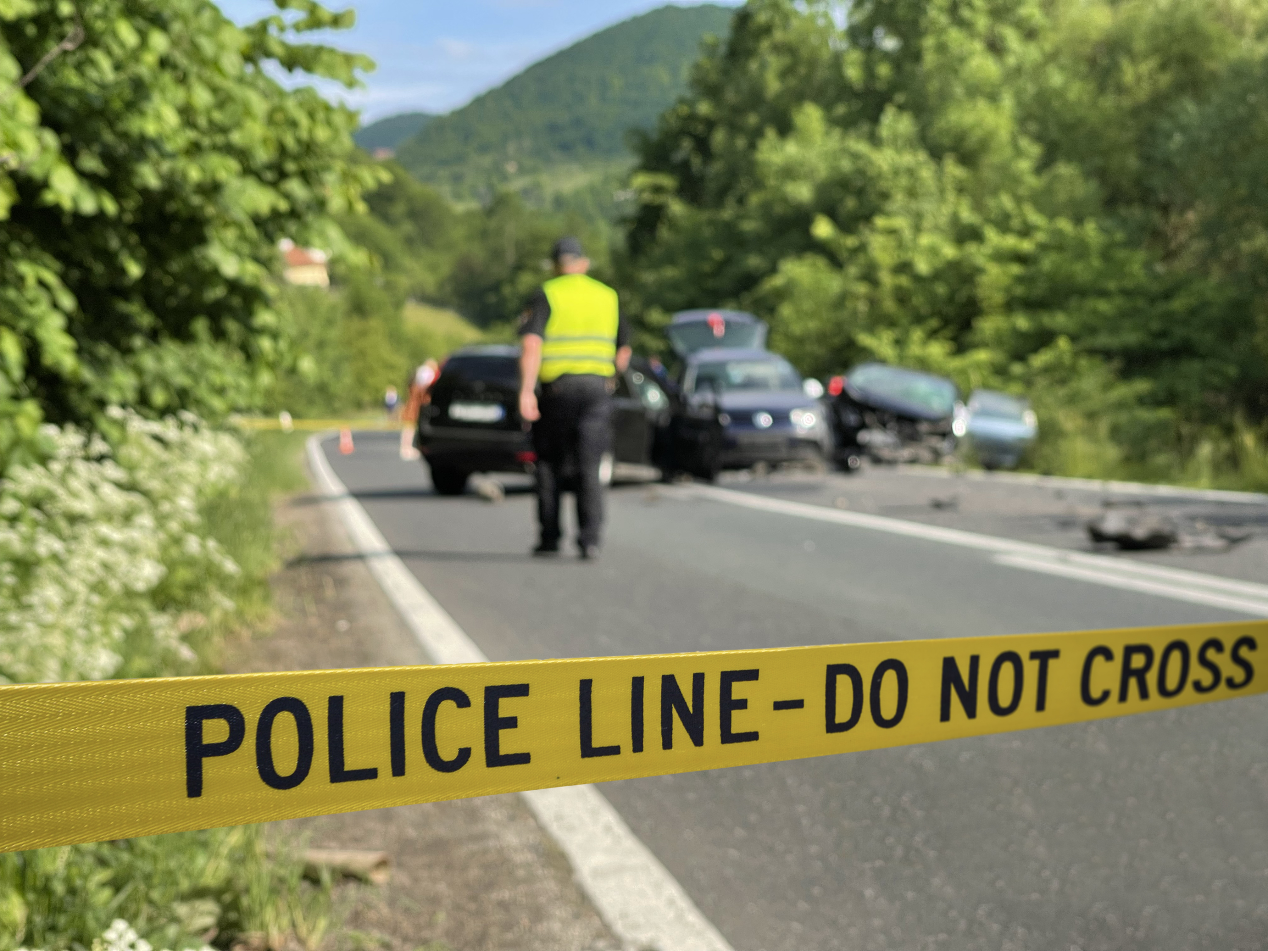 Ligne jaune de la police sur un accident de la route | Source : Getty Images