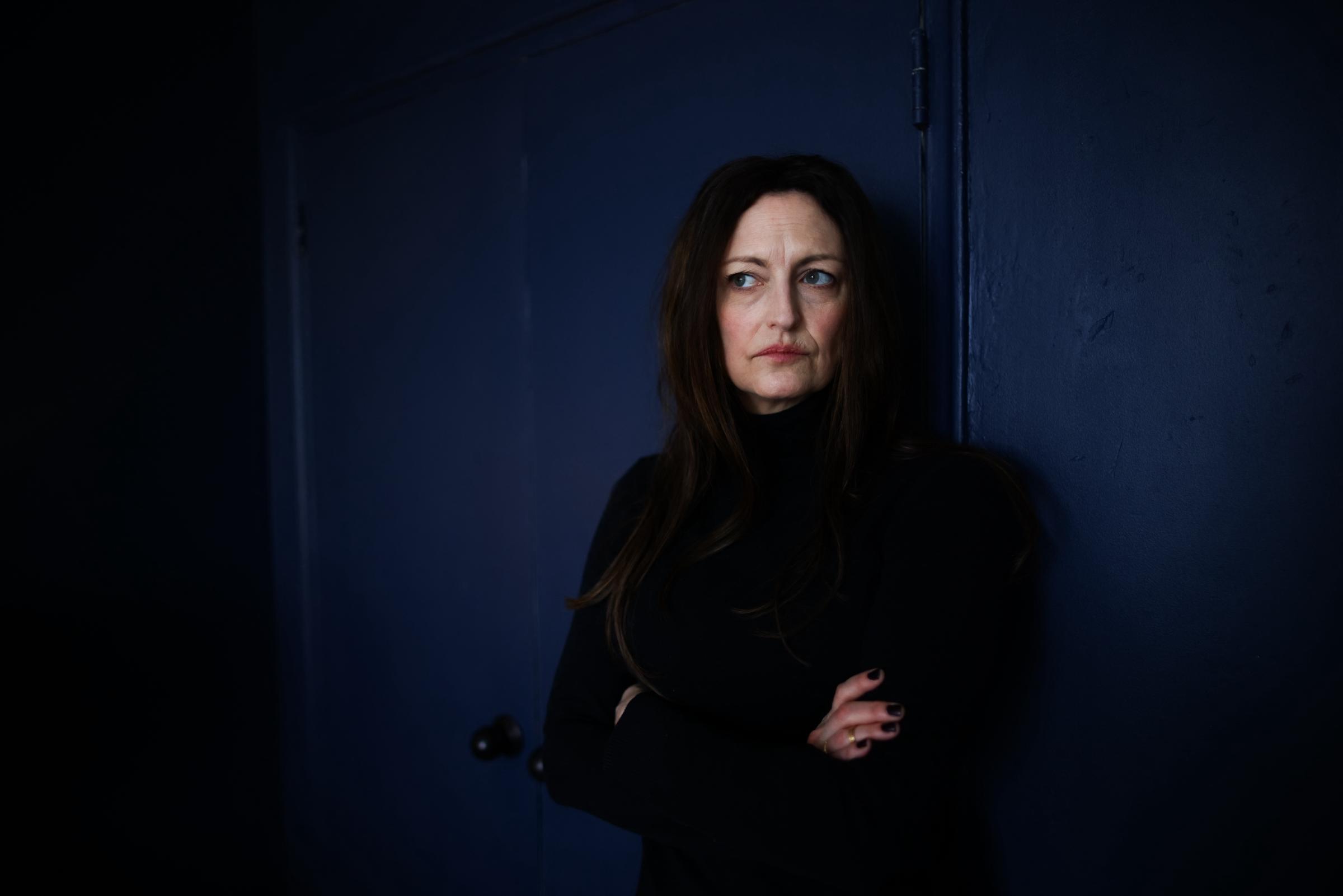 Claire Brosseau, une Canadienne à qui l'accès au programme canadien d'aide médicale à mourir a été refusé, est photographiée chez elle à Toronto, au Canada, le 3 février 2025 | Source : Getty Images