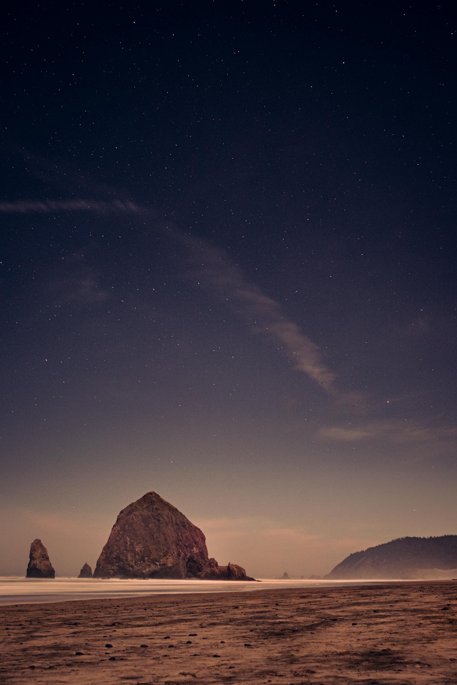 Ciel étoilé au-dessus d'une plage | Source : Pexels