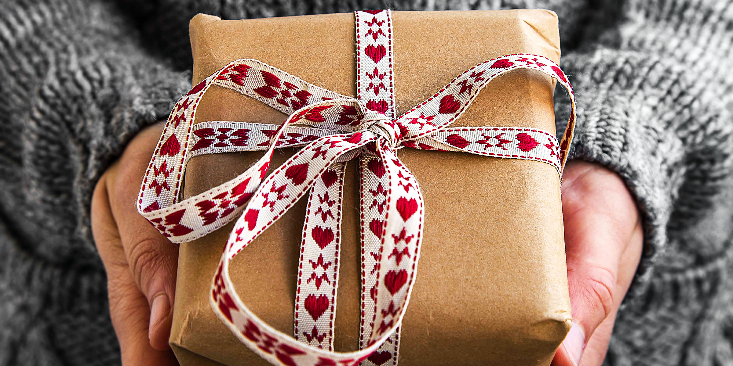 Un cadeau | Source : Shutterstock