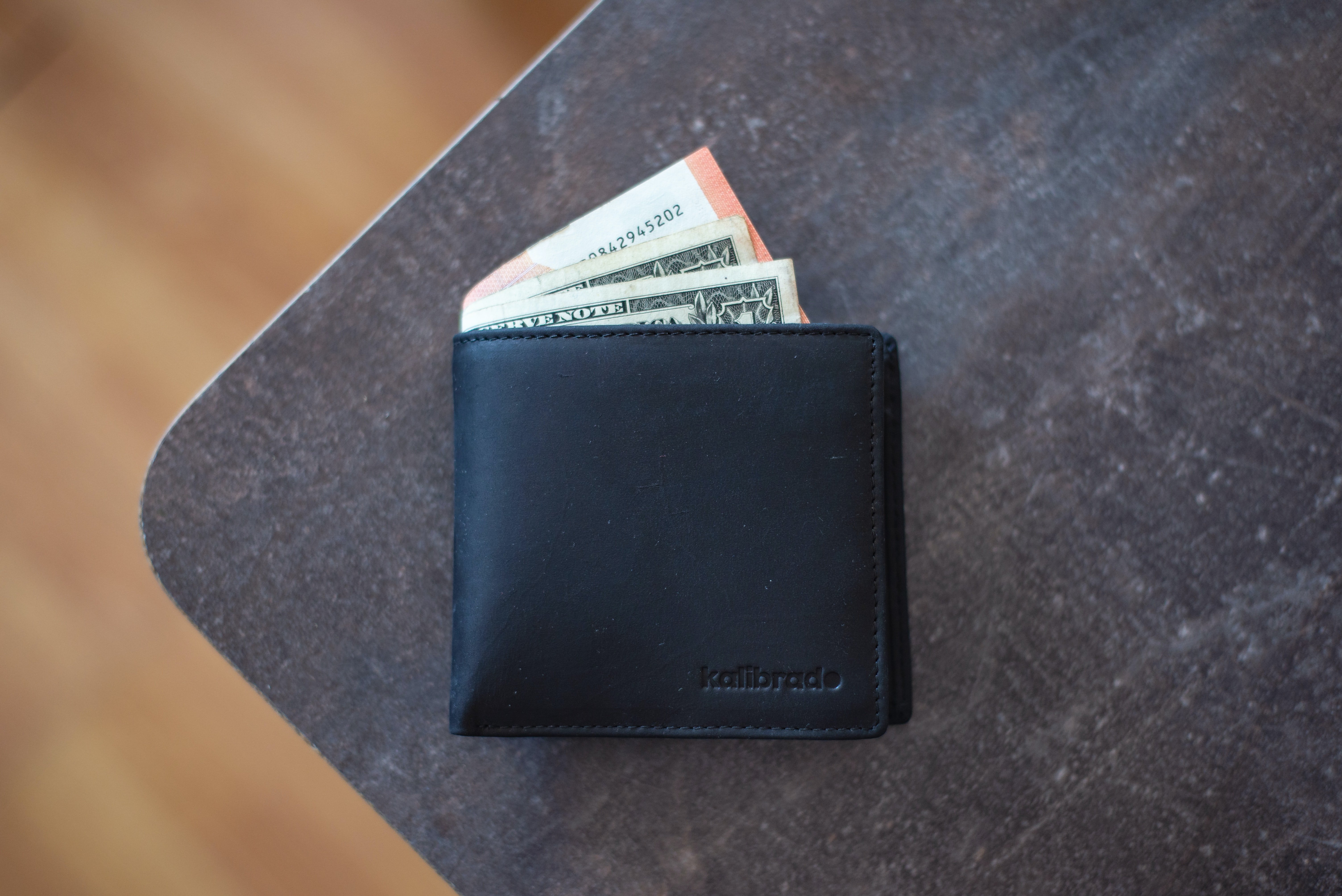 Melinda a oublié son portefeuille à la maison | Photo : Unsplash