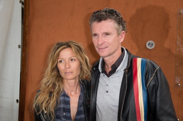 Denis Brogniart et son épouse Hortense à Roland Garros le 6 juin 2012 à Paris, France. | Photo : Getty Images