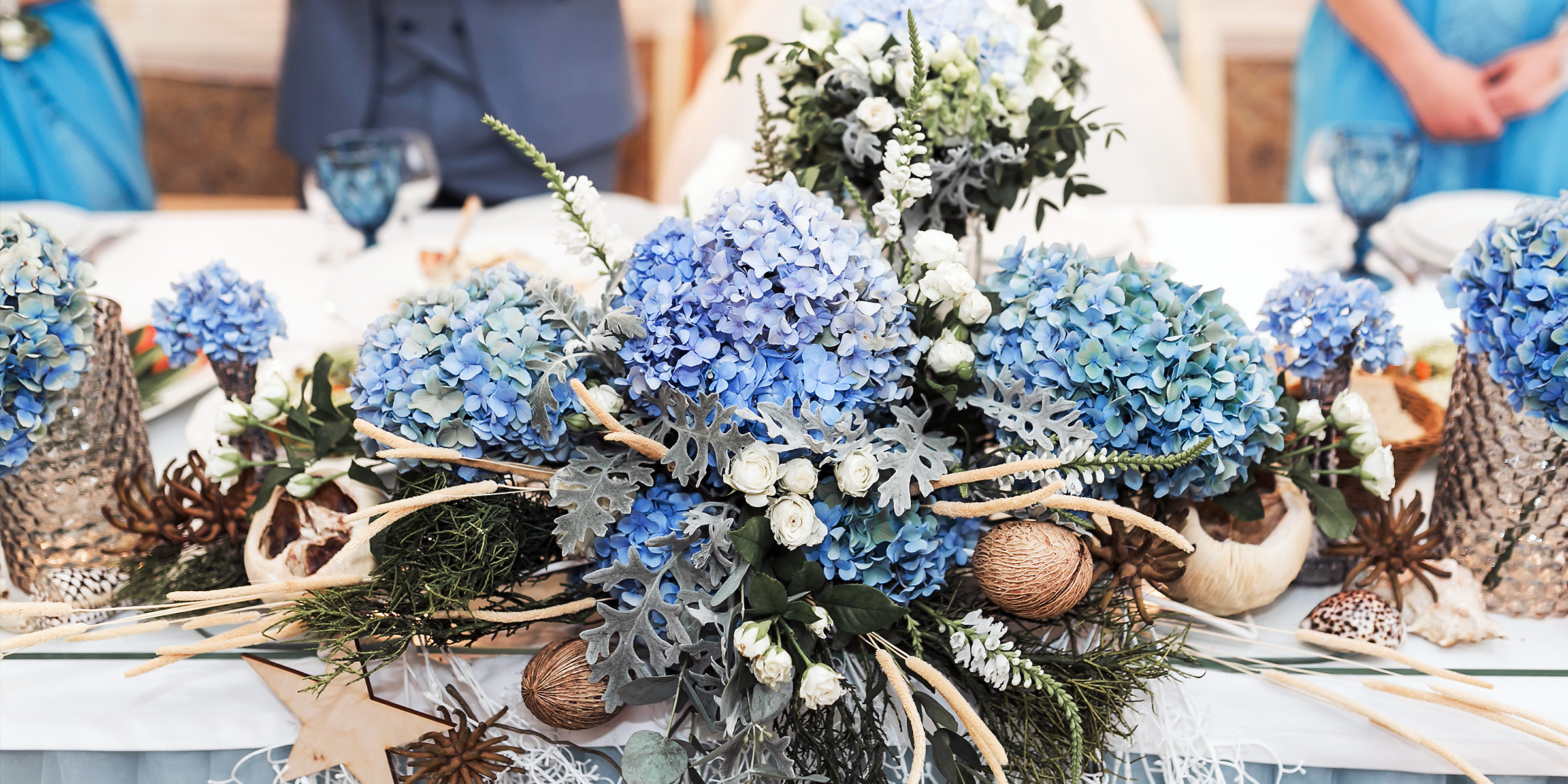Des fleurs lors d'un mariage | Source : Freepik
