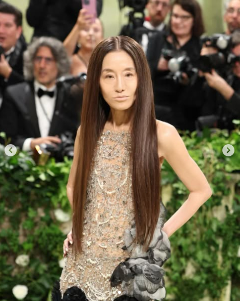 Vera Wang | Source : Instagram/verawanggang / verawang