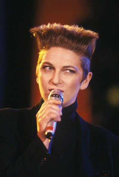La chanteuse française Desireless à Paris, le 27 avril 1988. | Photo : Getty Images