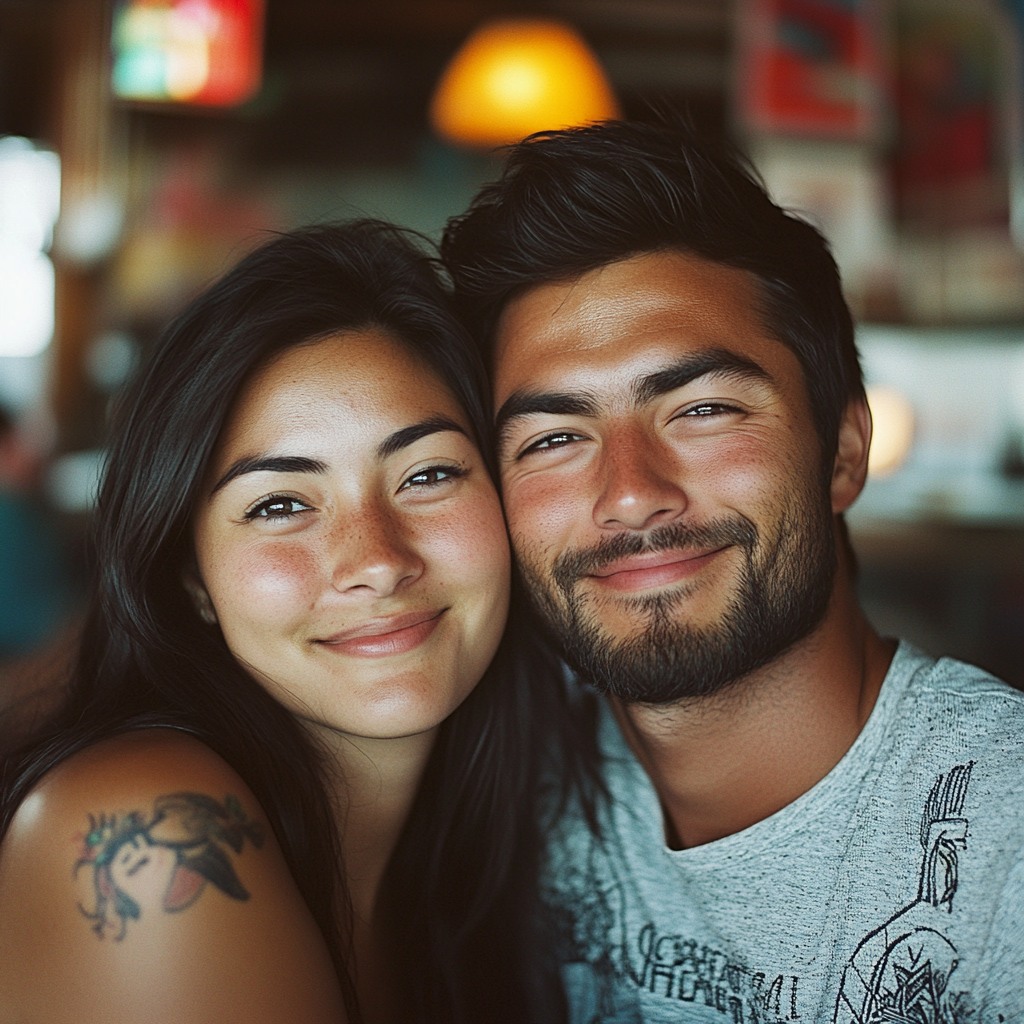Un couple heureux qui se fait des câlins | Source : Midjourney