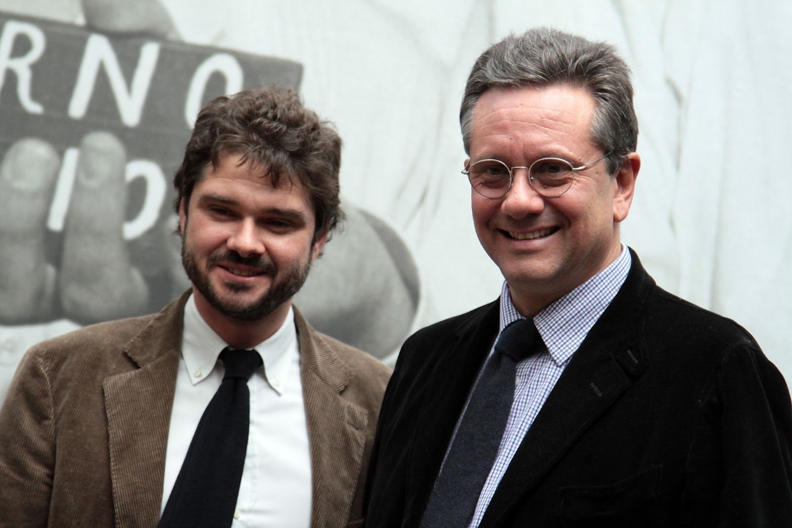 Luca Dotti et Sean Ferrer lors de l'exposition d'ouverture "Audrey in Rome" pendant le 6e Festival international du film de Rome, le 25 octobre 2011, en Italie. | Source : Getty Images