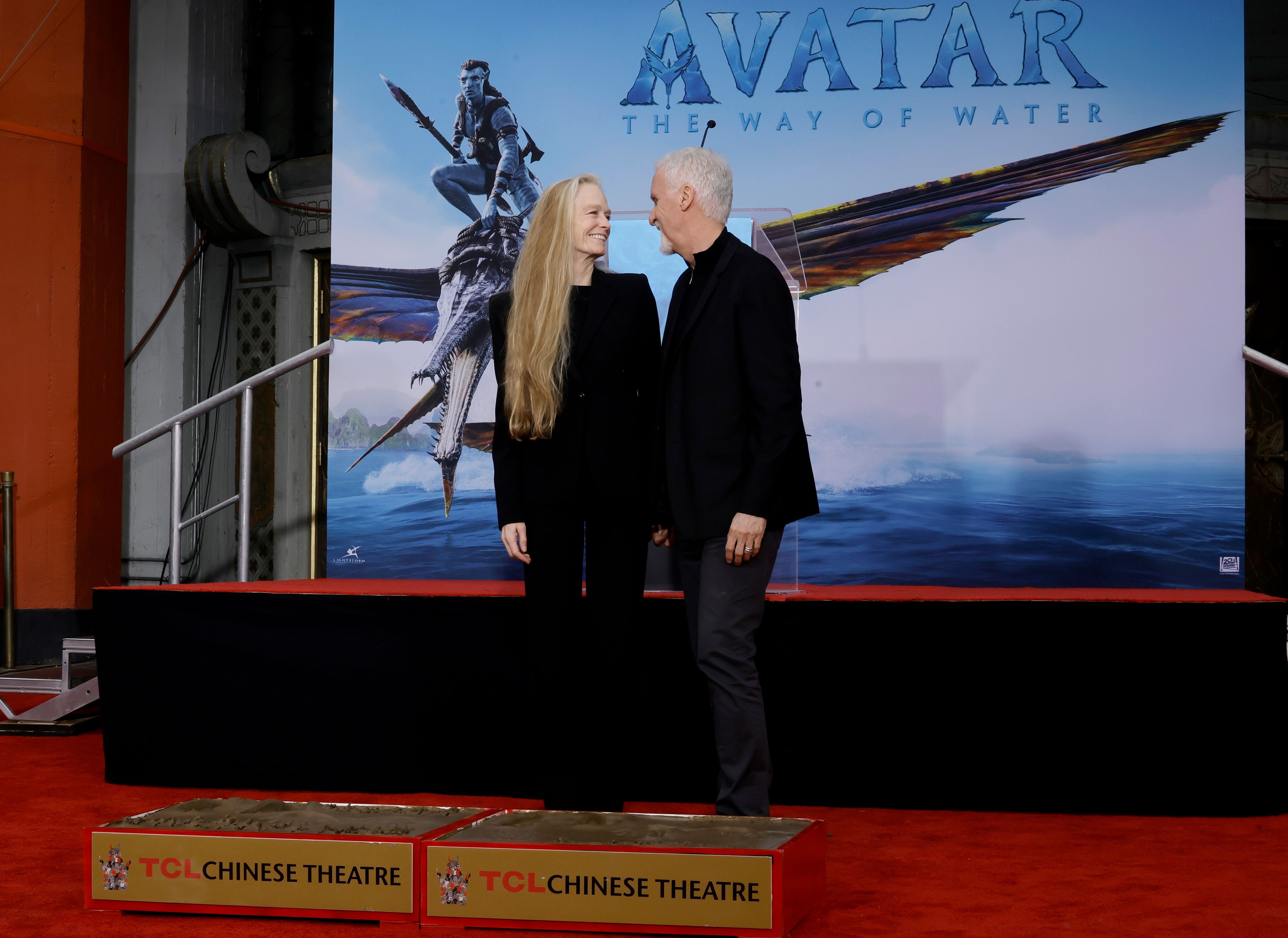 Suzy Amis Cameron et James Cameron au TCL Chinese Theatre le 12 janvier 2023 à Hollywood, Californie | Source : Getty Images