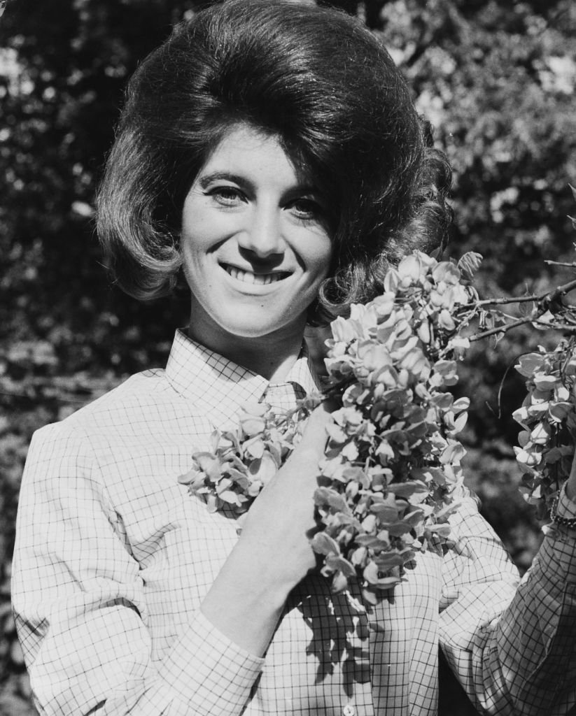 Annie Chancel plus connue sous le nom de Sheila en 1964. l Source : Getty Images