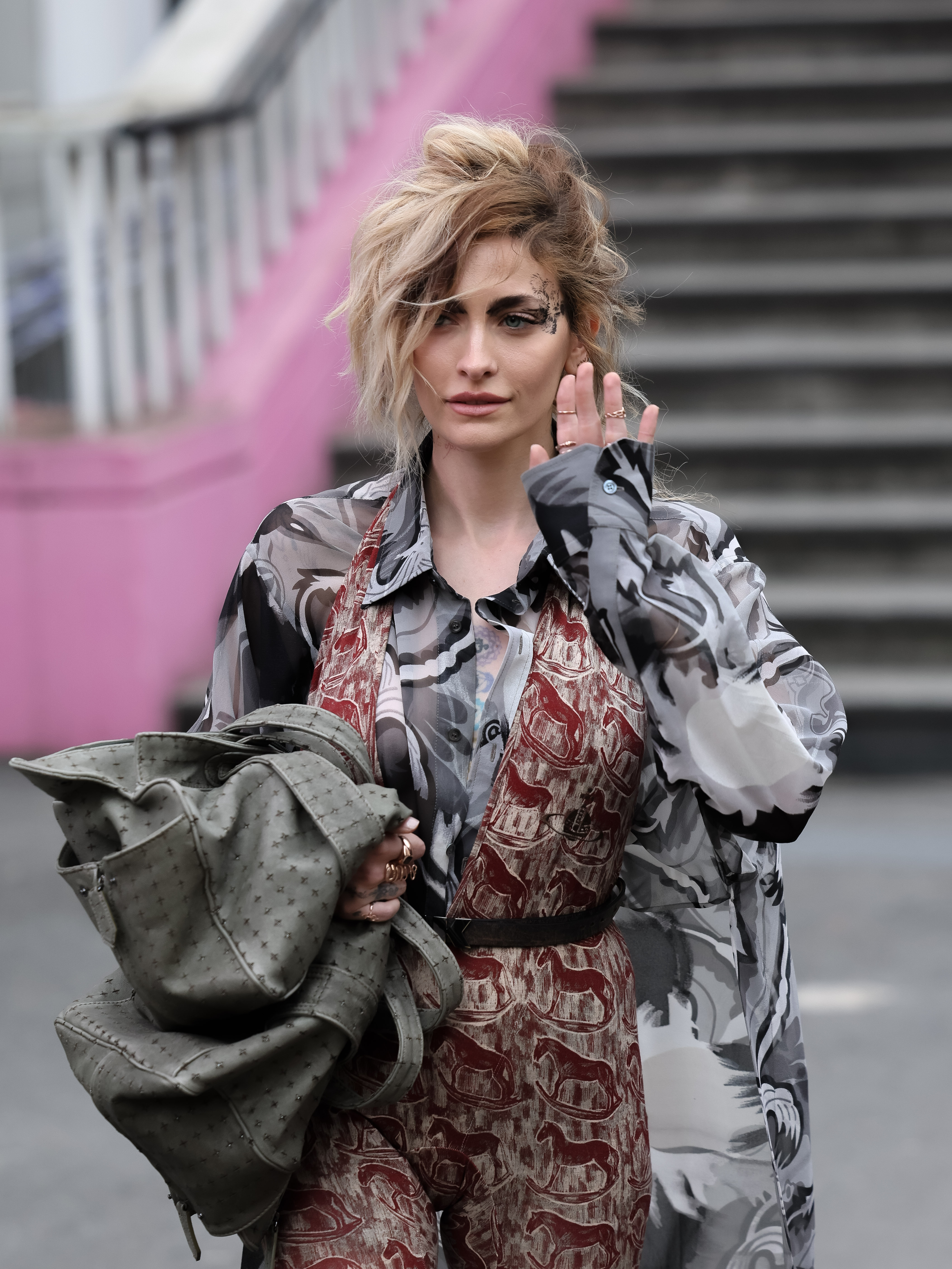 Paris Jackson assiste au défilé Vivienne Westwood Womenswear Automne/Hiver dans le cadre de la Fashion Week de Paris, le 7 mars 2026 en France | Source : Getty Images
