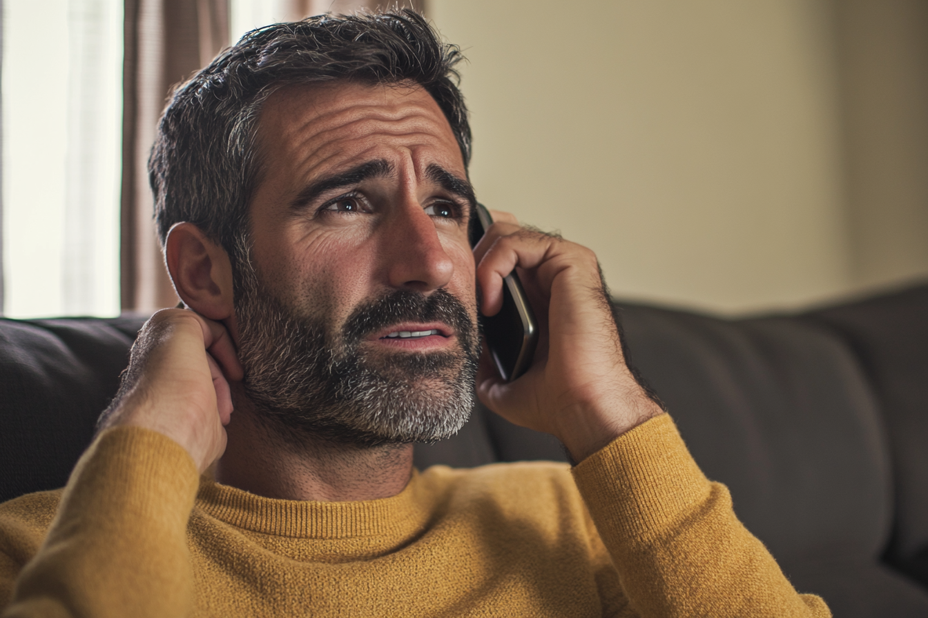 Un homme qui parle au téléphone | Source : Midjourney