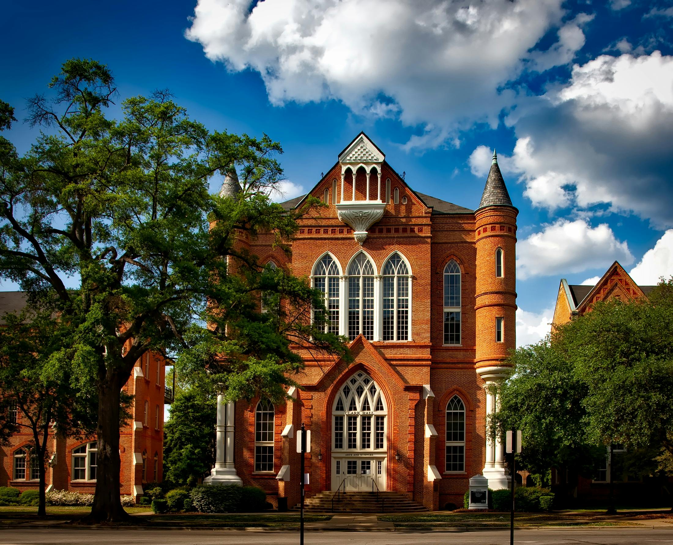 Un bâtiment universitaire | Source : Pexels