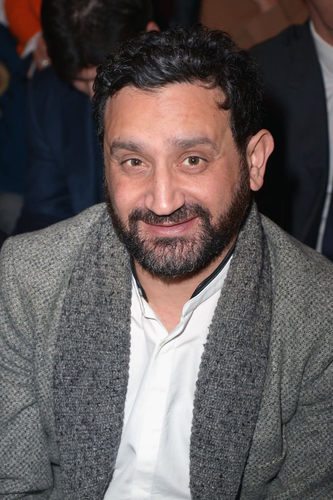 Cyril Hanouna assiste au défilé Balmain dans le cadre de la Semaine de la mode féminine automne/hiver 2017/2018 le 2 mars 2017 à Paris, France. | Photo : Getty Images