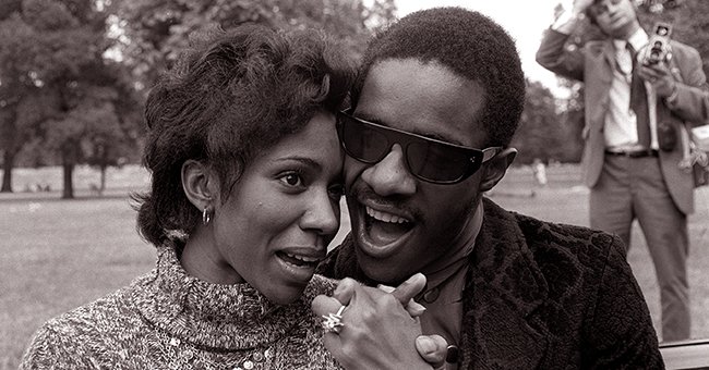 Stevie Wonder et son ex-femme Syreeta Wright dans les années 1970 | Source : Getty Images