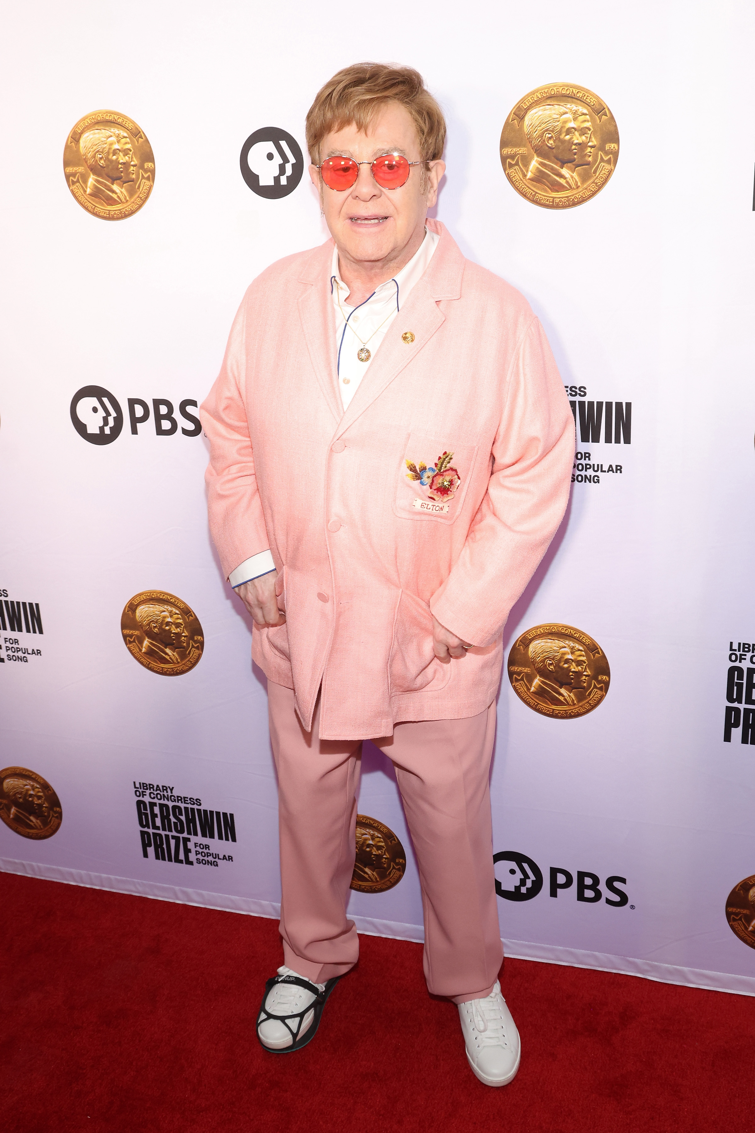 Elton John assiste à la remise du prix Gershwin 2024 le 20 mars 2024 à Washington, DC | Source : Getty Images