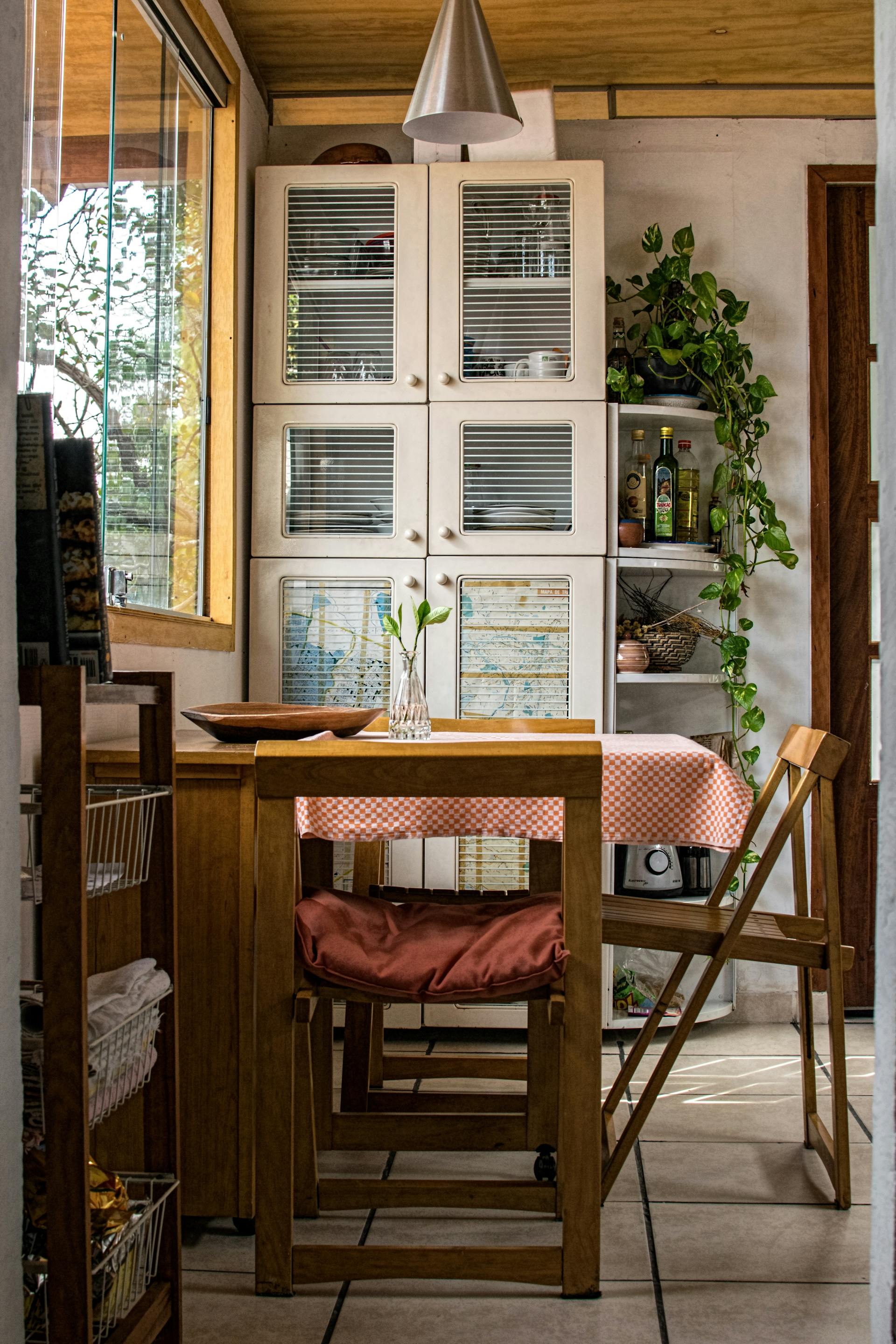 Une table de cuisine | Source : Pexels