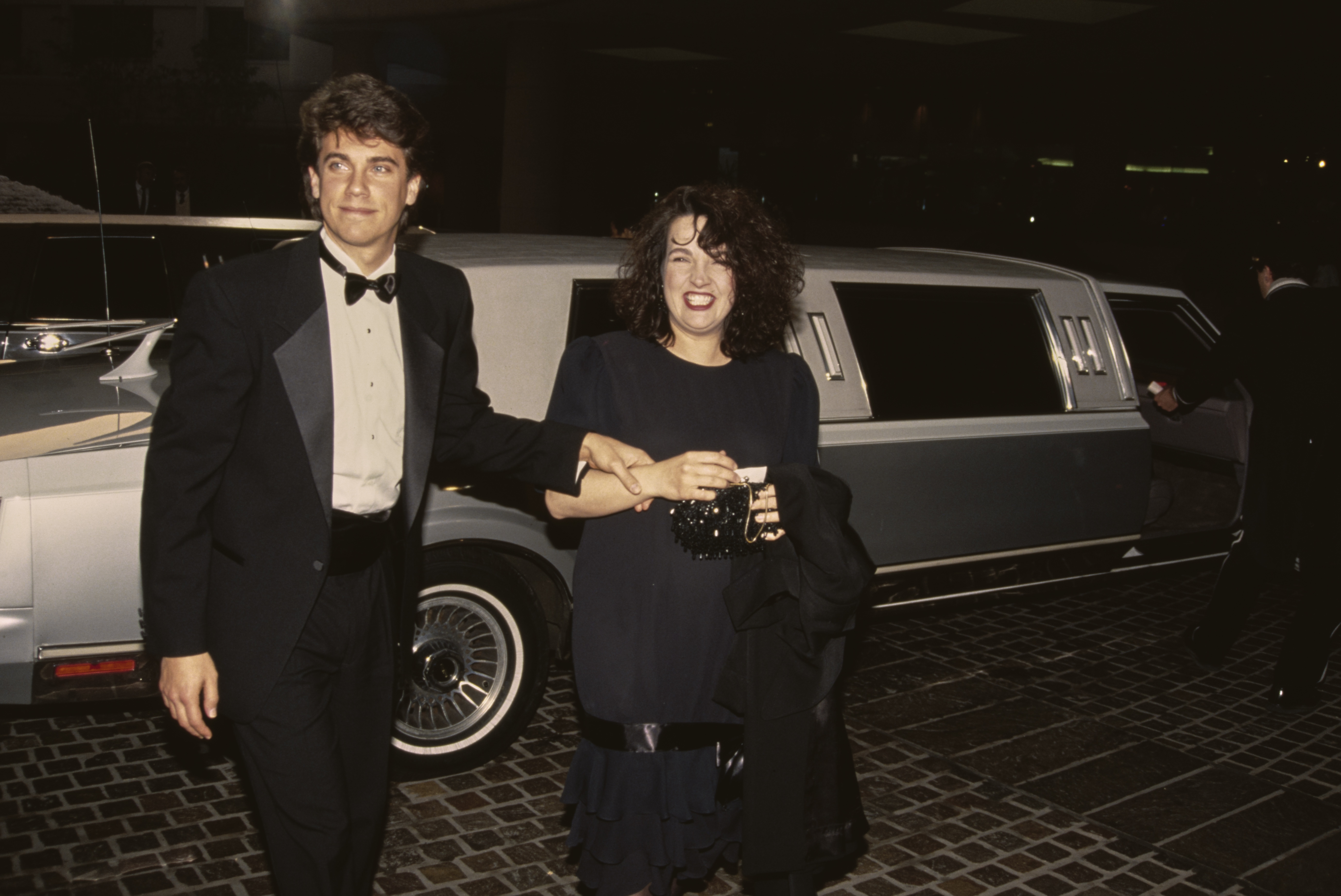 Karla DeVito et Robby Benson lors de la 49e cérémonie annuelle des Golden Globe Awards à l'hôtel Beverly Hilton de Beverly Hills, Californie, le 18 janvier 1992. | Source : Getty Images