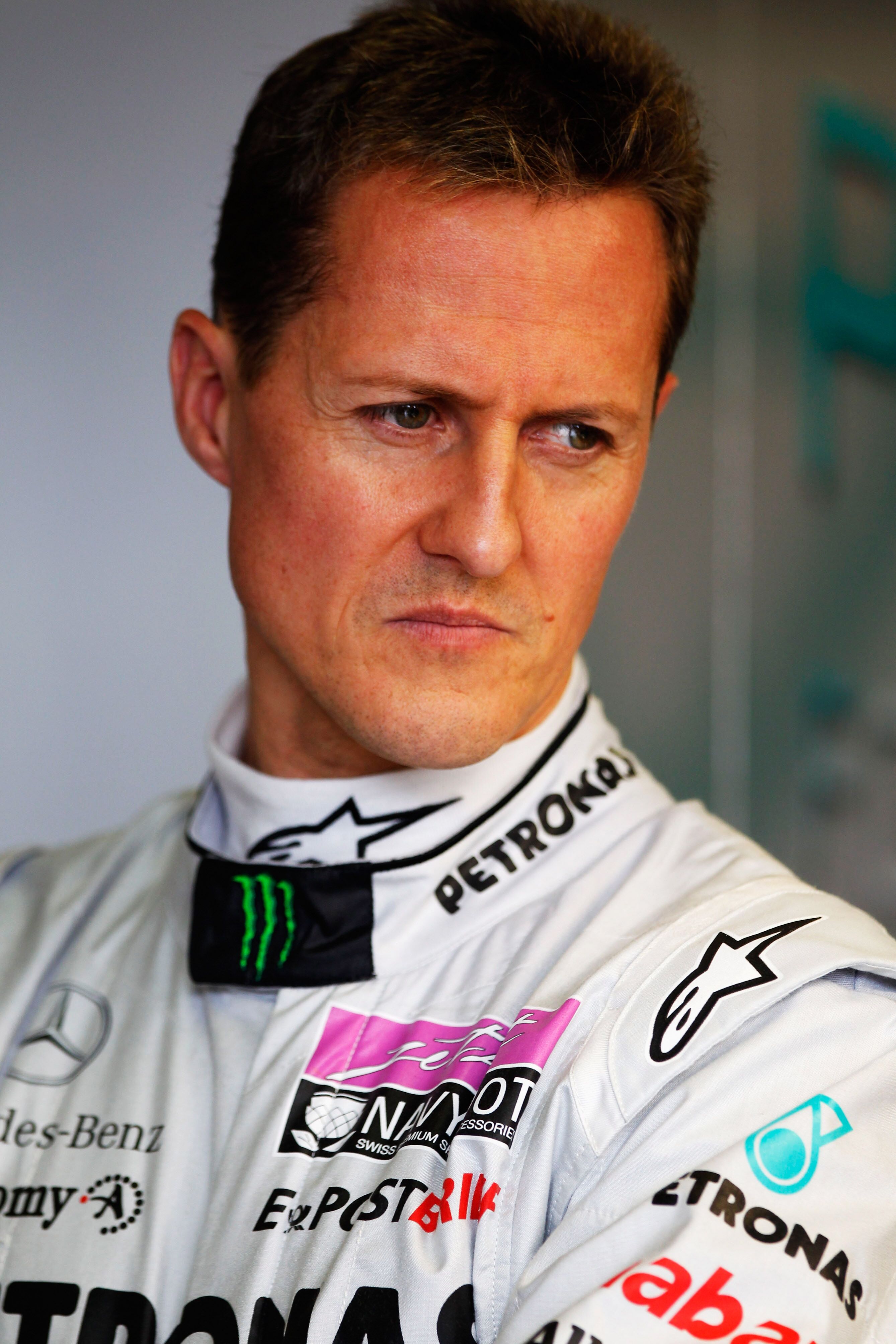 Michael Schumacher est vu avant le Grand Prix d'Australie de Formule 1 à l'Albert Park Circuit à Melbourne, Australie. | Photo : Getty Images
