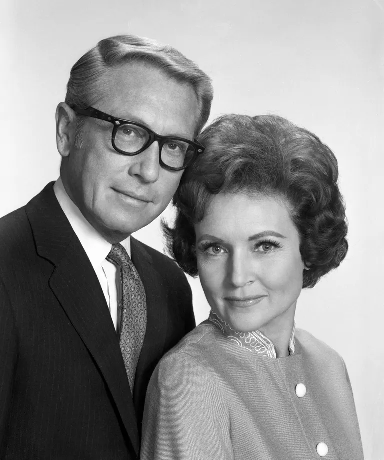 Allen Ludden et sa femme Betty White, le 27 décembre 1968 à New York, ┃ Source : Getty Images