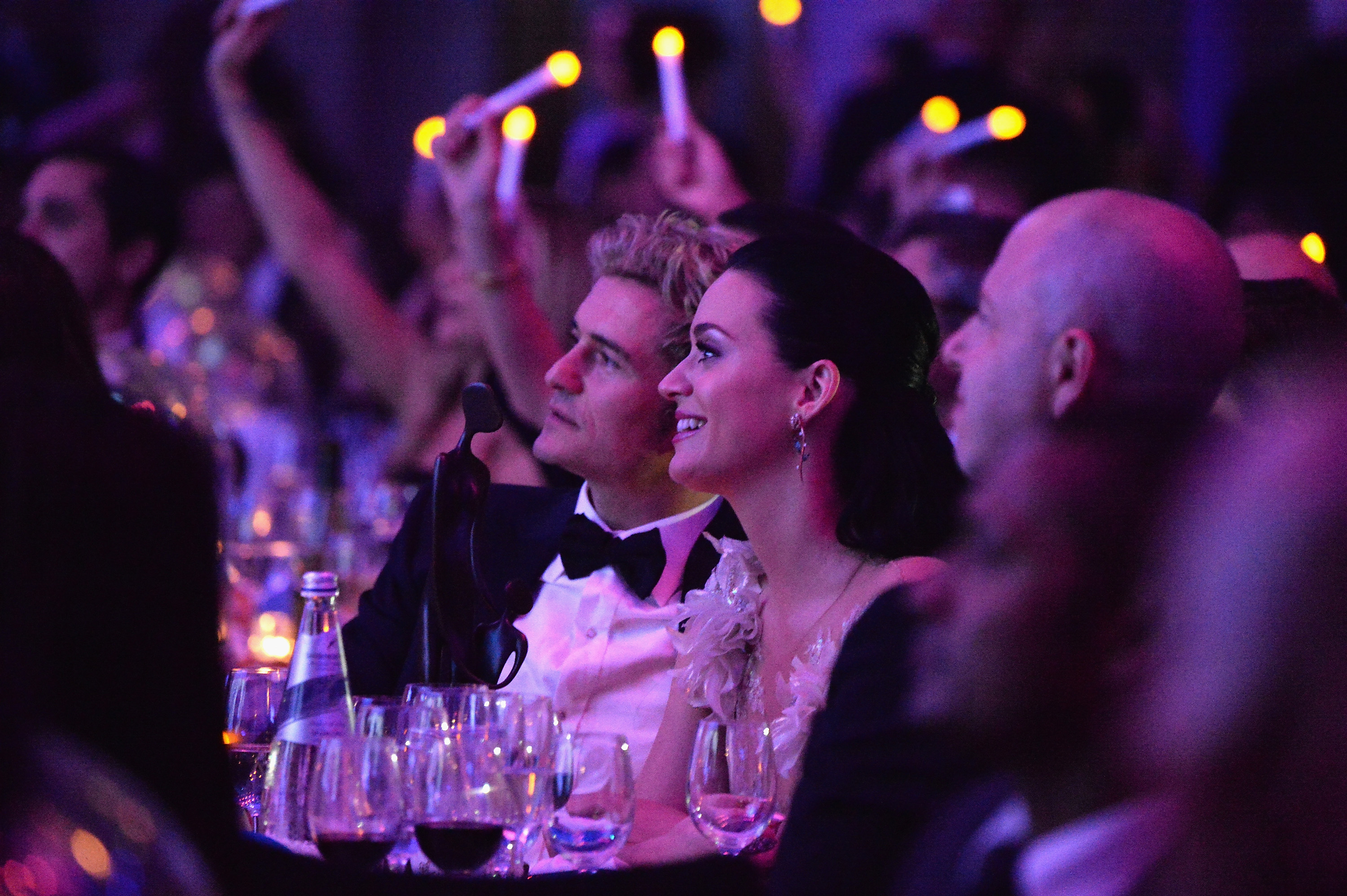 Orlando Bloom et Katy Perry assistent au 12e bal annuel des flocons de neige de l'UNICEF au Cipriani Wall Street le 29 novembre 2016 à New York | Source : Getty Images