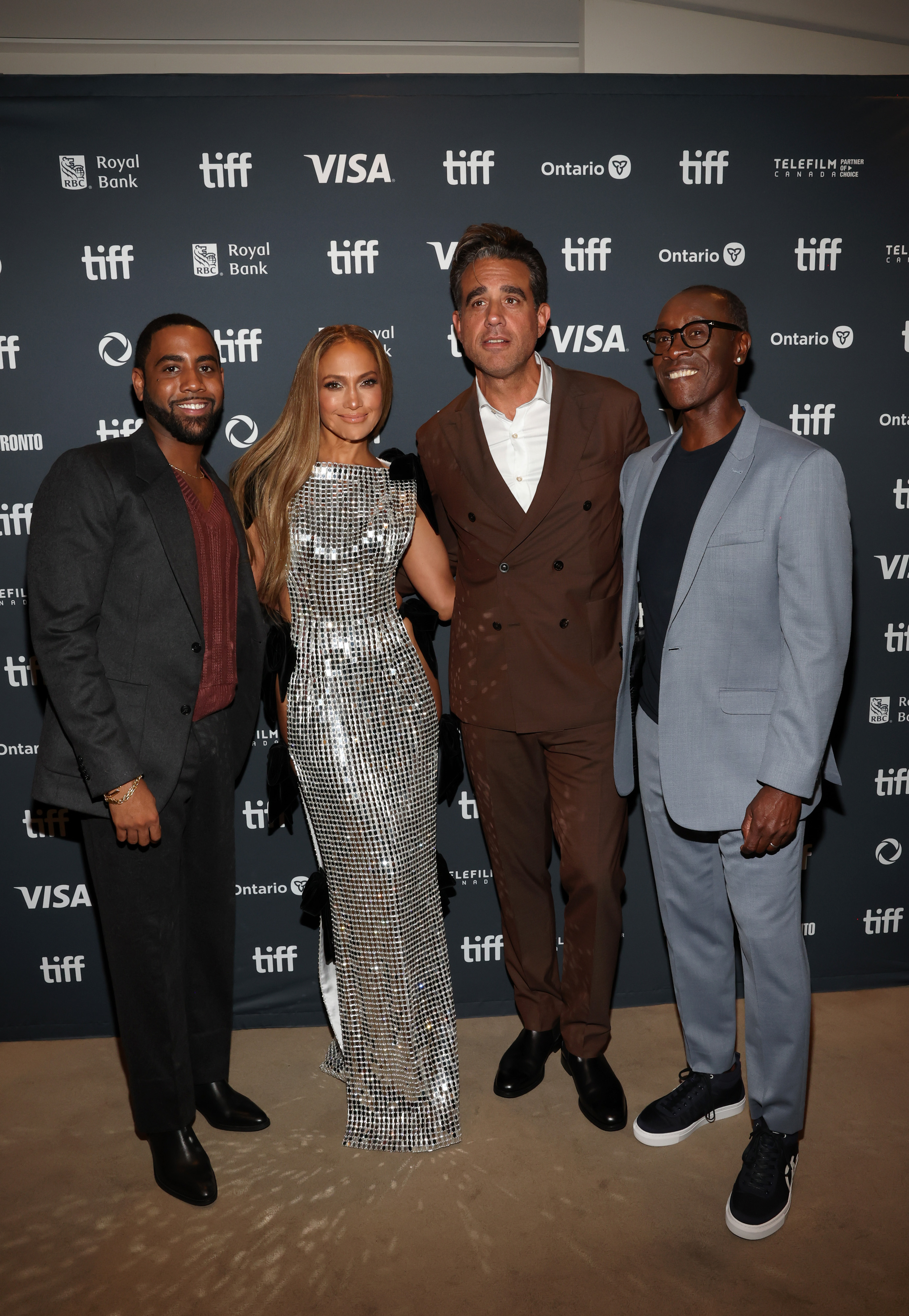 Jharrel Jerome, Jennifer Lopez, Bobby Cannavale et Don Cheadle lors de la première de "Unstoppable" pendant le Festival international du film de Toronto 2024 à Toronto, Ontario, le 6 septembre 2024 | Source : Getty Images