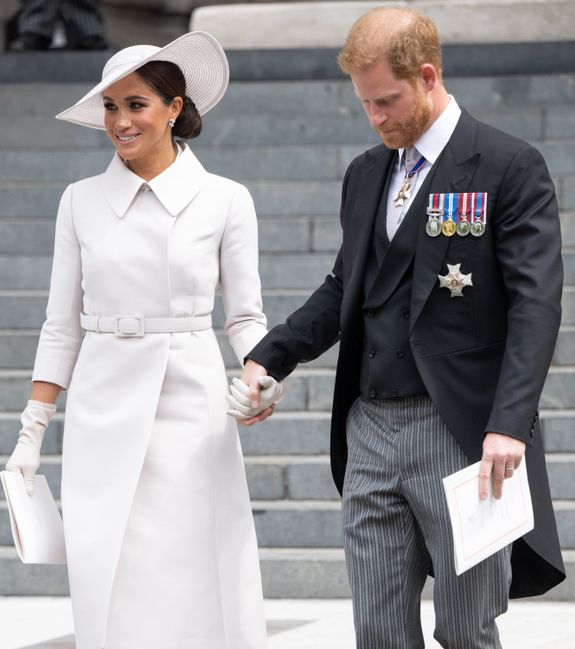 Meghan, duchesse de Sussex, et le prince Harry, duc de Sussex, assistent au National Service of Thanksgiving à la cathédrale St Paul, le 03 juin 2022 à Londres, en Angleterre. | Source : Getty Images