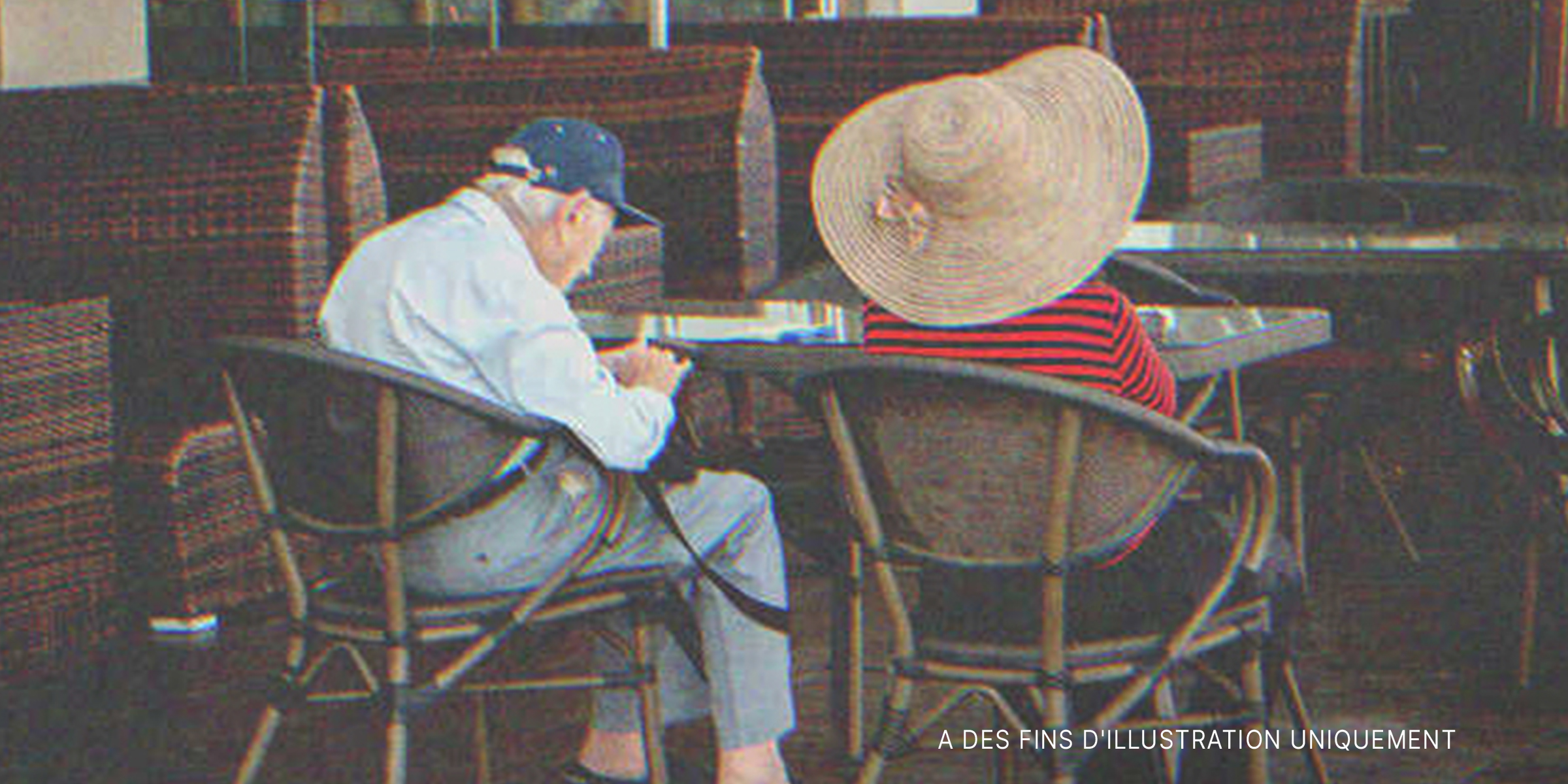 Un couple âgé | Source : Shutterstock