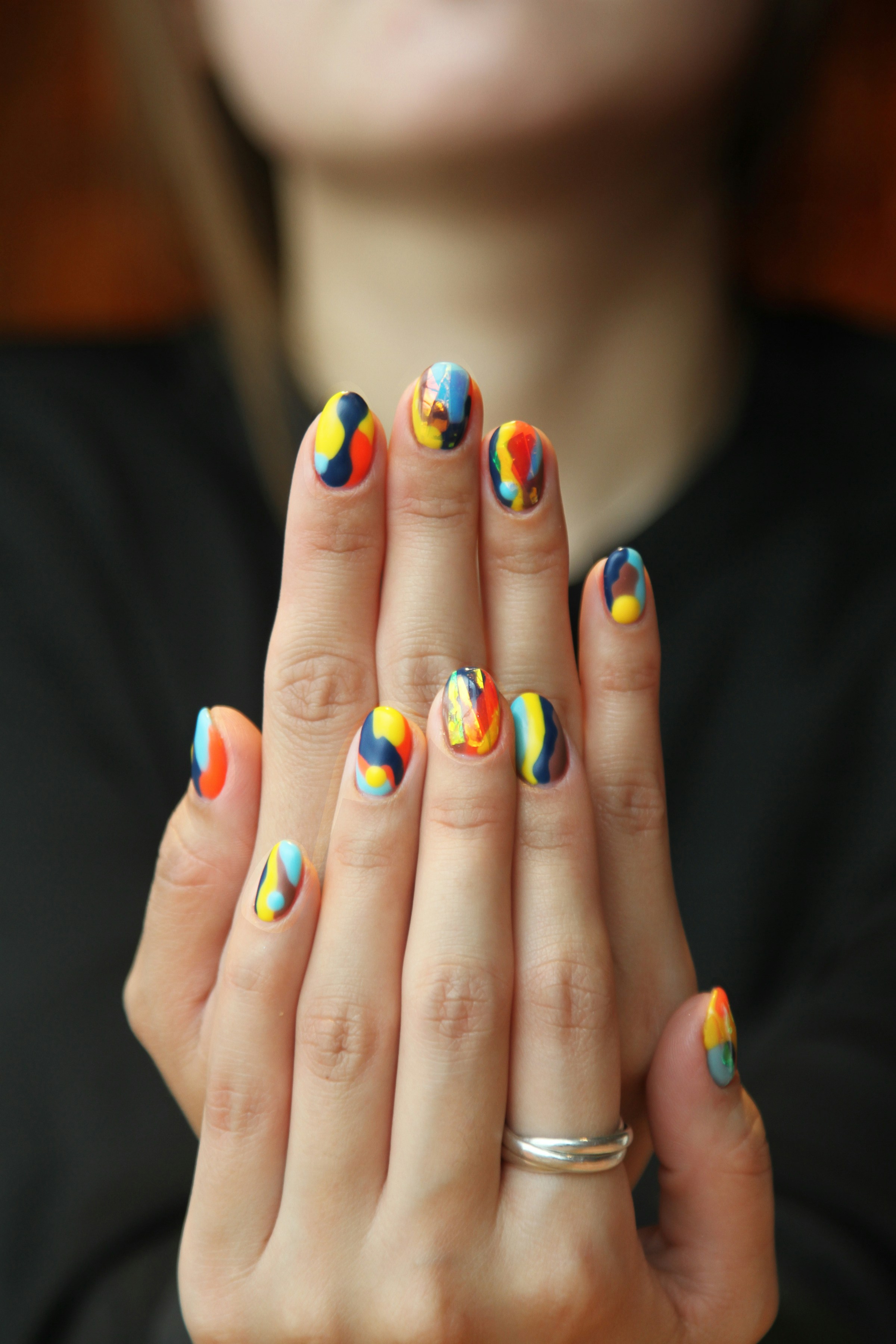 Un motif de nail art funky | Source : Unsplash