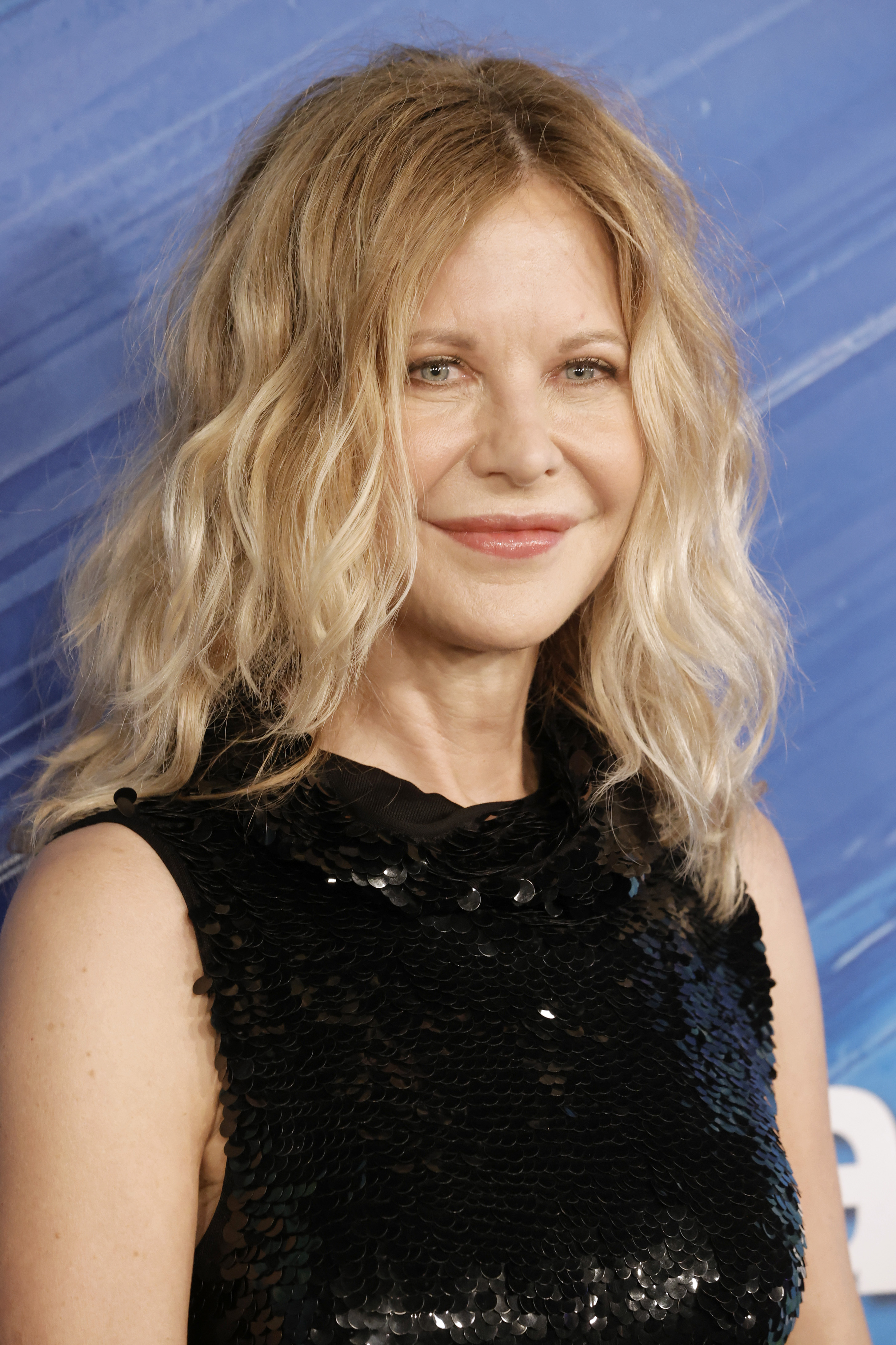 Meg Ryan assiste au gala de l'amfAR le 4 novembre 2021 | Source : Getty Images