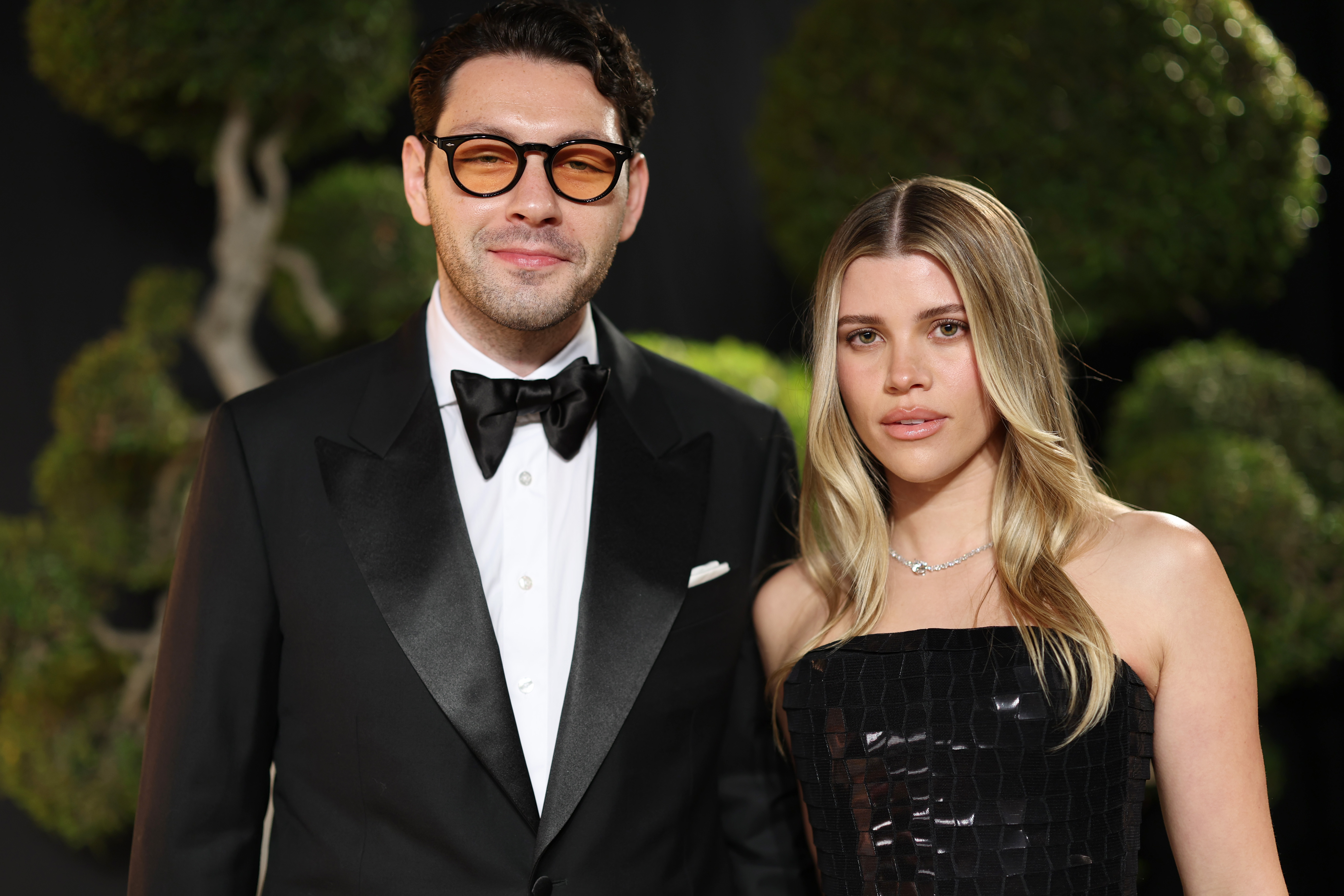 Elliot Grainge et Sofia Richie Grainge assistent à la 2025 Vanity Fair Oscar Party Hosted By Radhika Jones au Wallis Annenberg Center for the Performing Arts le 2 mars 2025, à Beverly Hills, en Californie. | Source : Getty Images