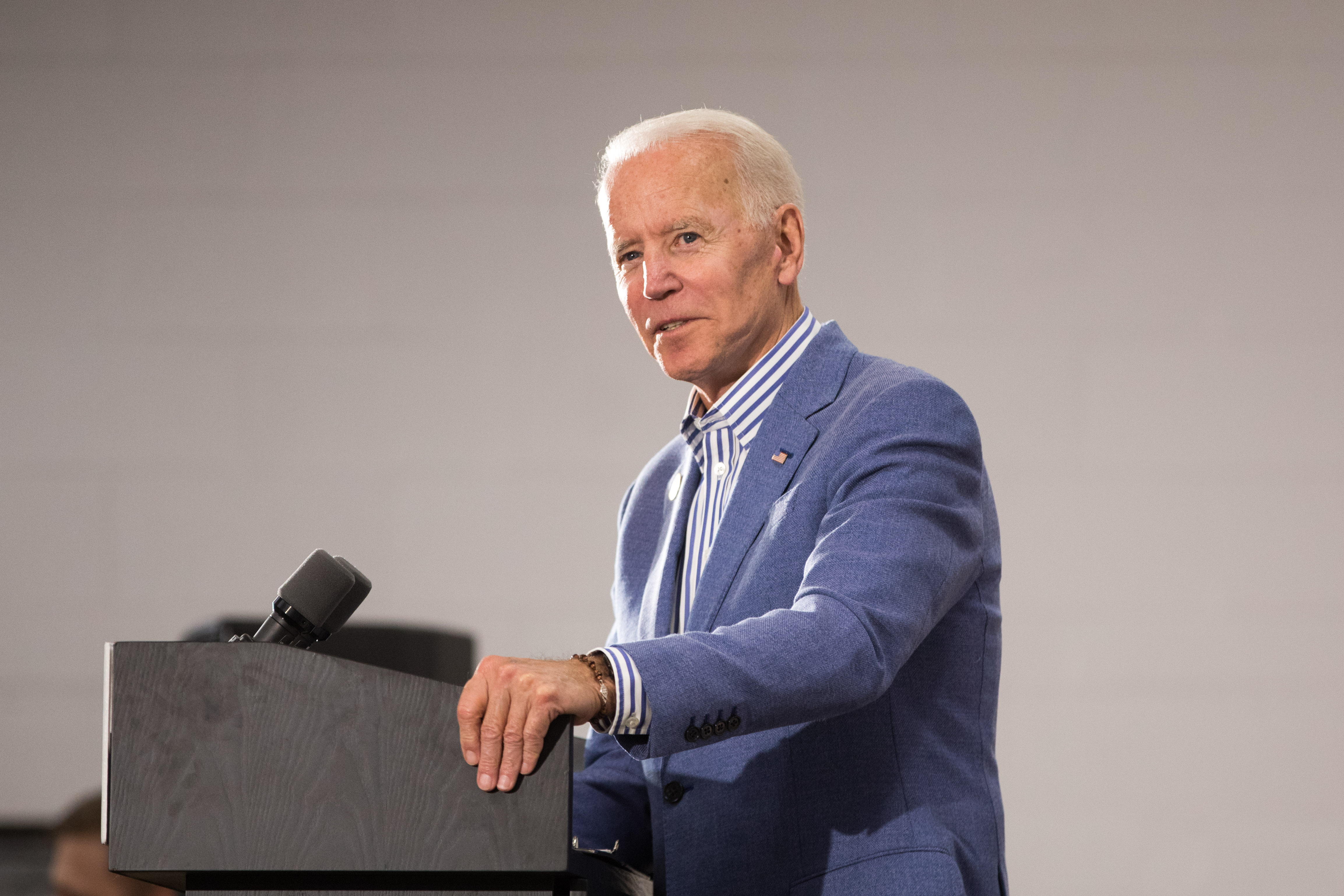 Joe Biden tient un événement de campagne à la section locale 490 de la FIOE le 4 juin 2019 à Concord, New Hampshire | Source : Getty Images