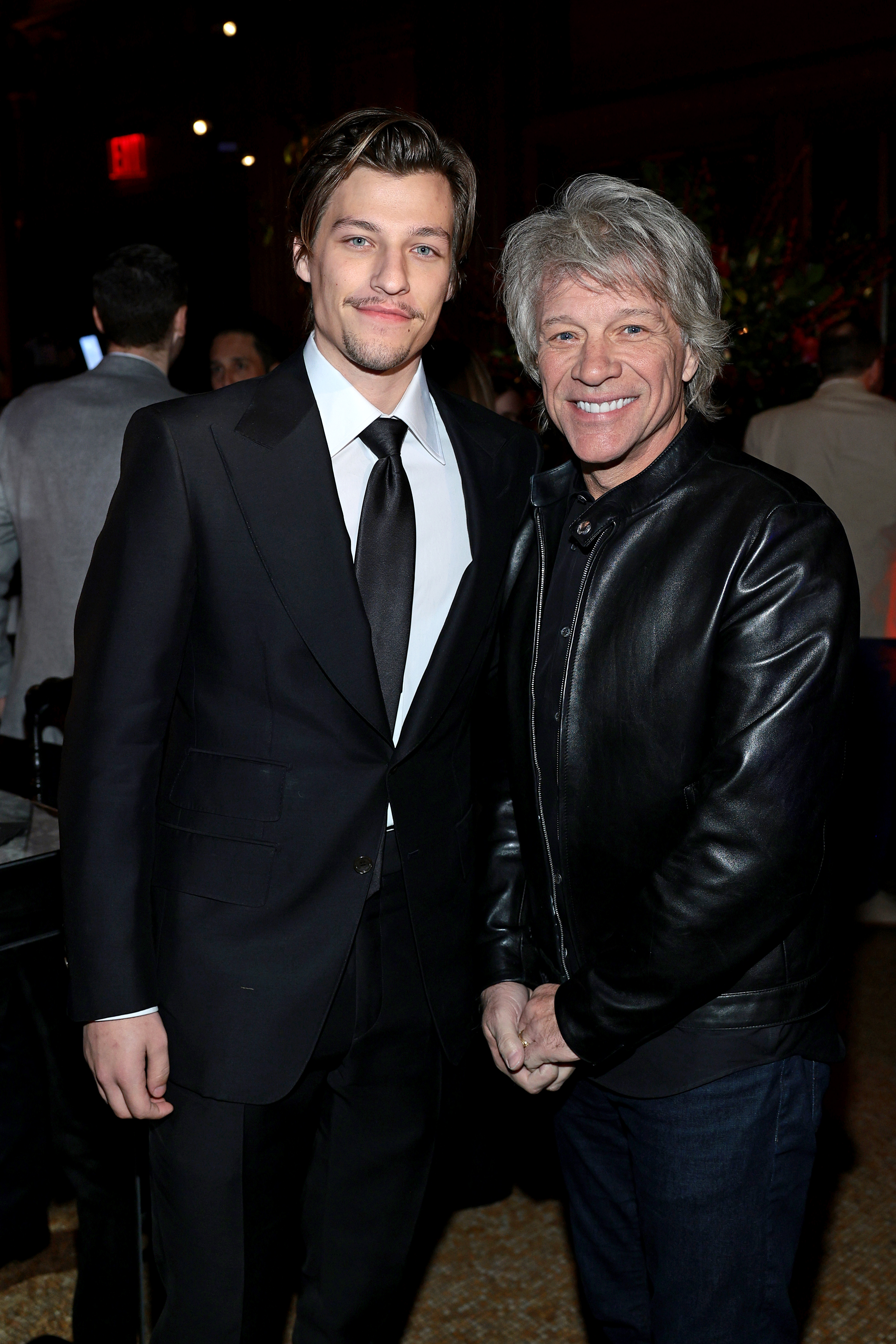 Jake Bongiovi et Jon Bon Jovi lors de la première de "Damsel" à New York le 1er mars 2024 | Source : Getty Images