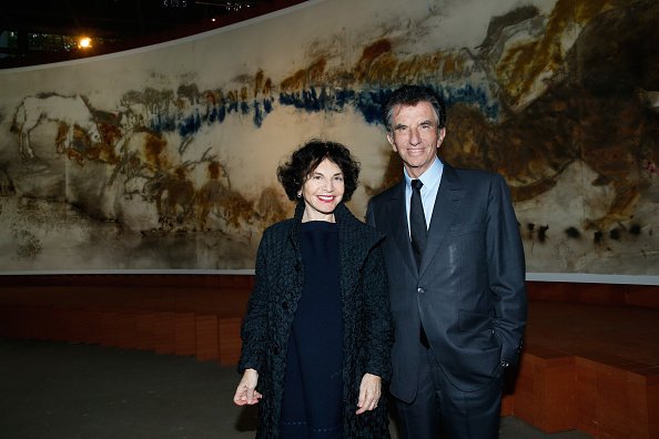 Jack Lang and his wife Monique attend the Japenese Artist Takeshi Kitano receives the French Legion of Honor By Jack Lang at Fondation Cartier on October 25, 2016 in Paris, France. | Photo : Getty Images