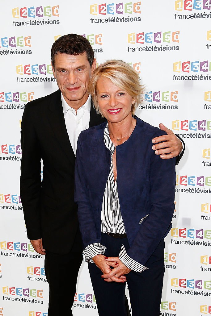 Sophie Davant et Marc Lavoine pour le Téléthon en 2015. l Source : Getty Images