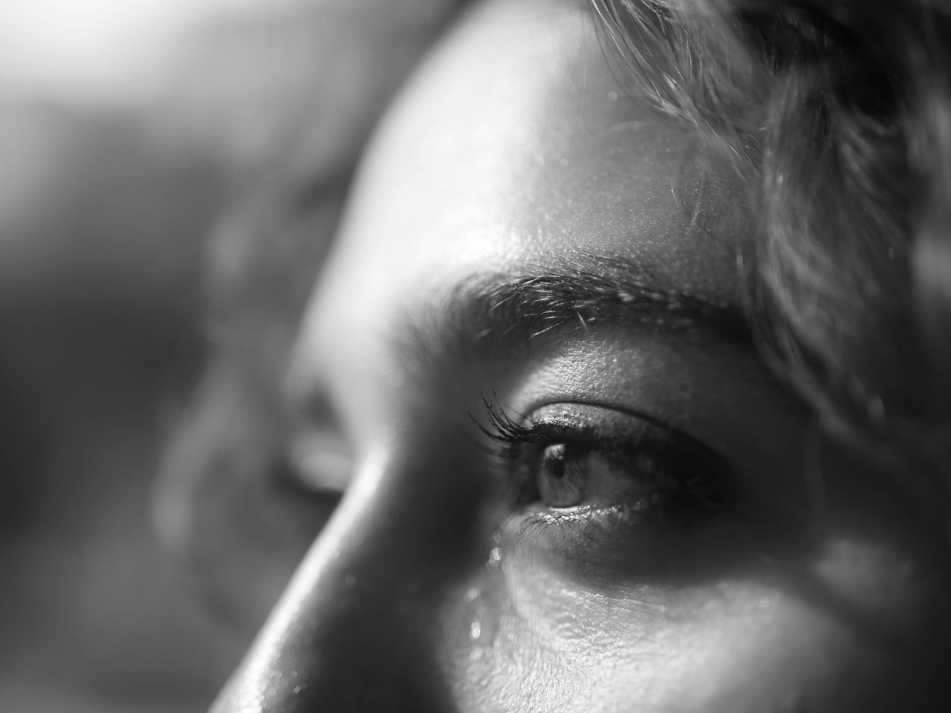 Une femme avec des larmes dans les yeux | Source : Pexels